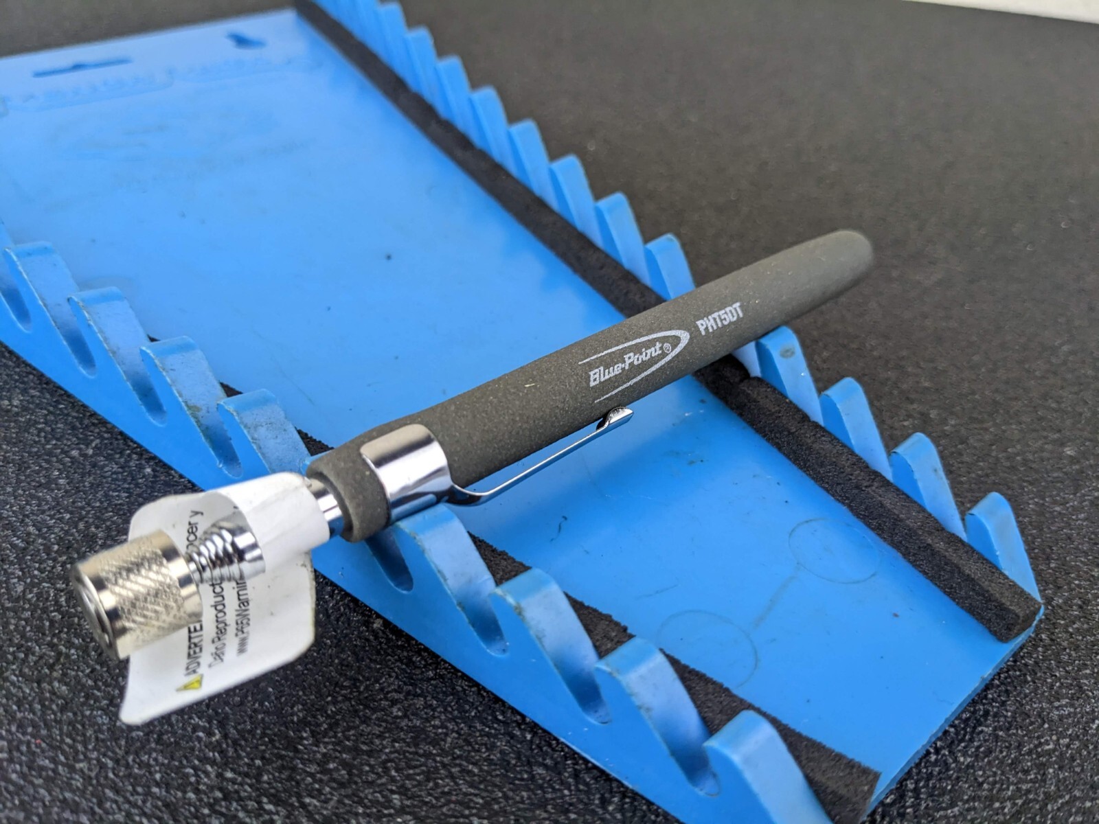 #bi672 BLUE POINT MAGNETIC PICK UP PHT5DT *TITANIUM* Gray TELESCOPING TO 25.5″