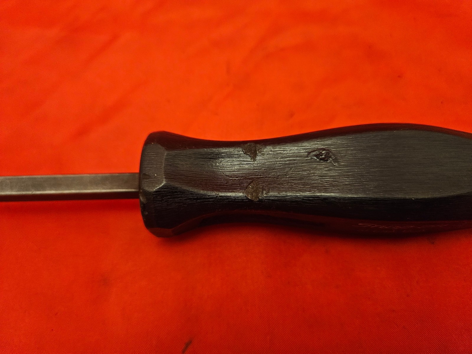 Snap-on SPB8A 7.5″ Curved Head Pry Bar Prybar Black Hard Handle USA S9