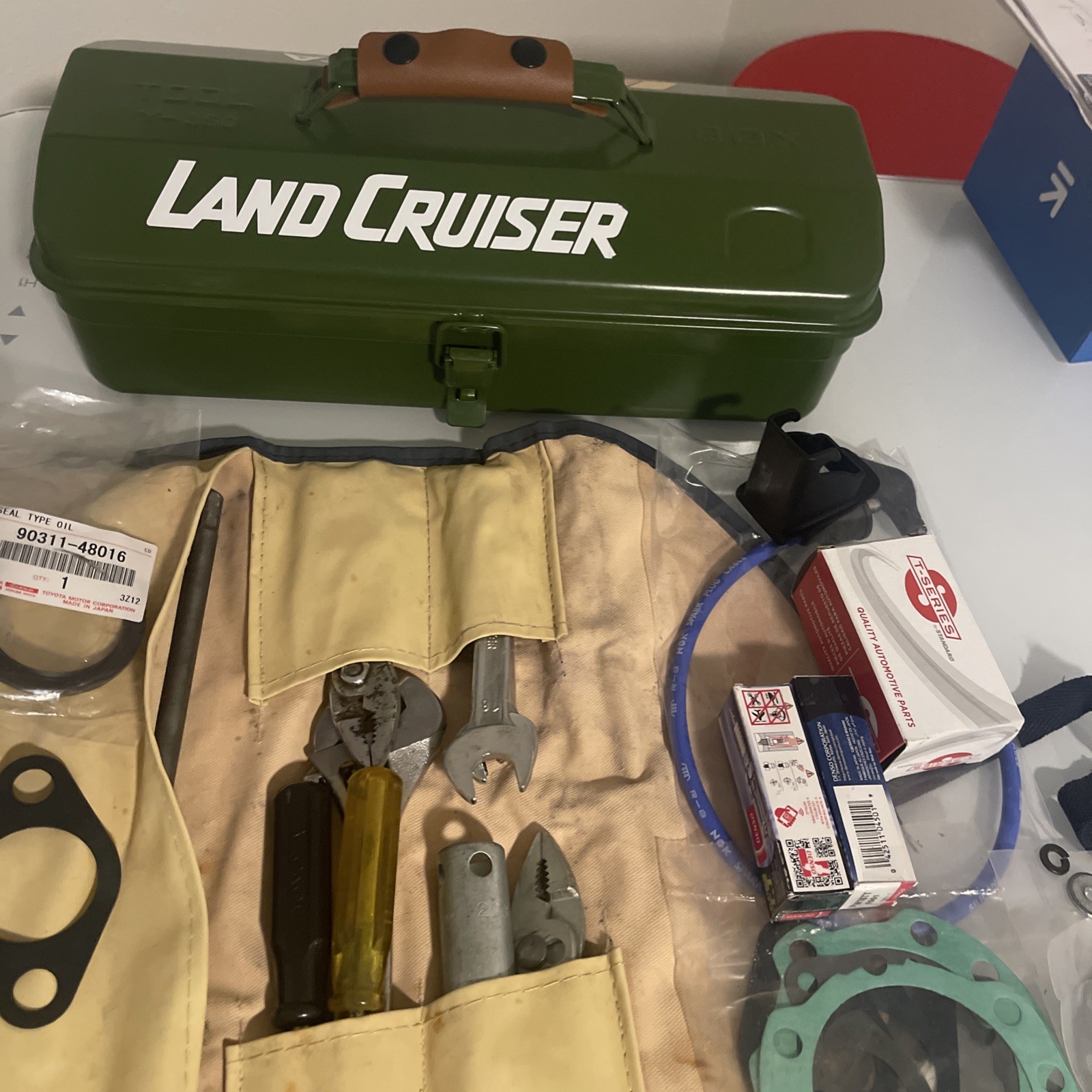 Toyota Tools With Tool Box