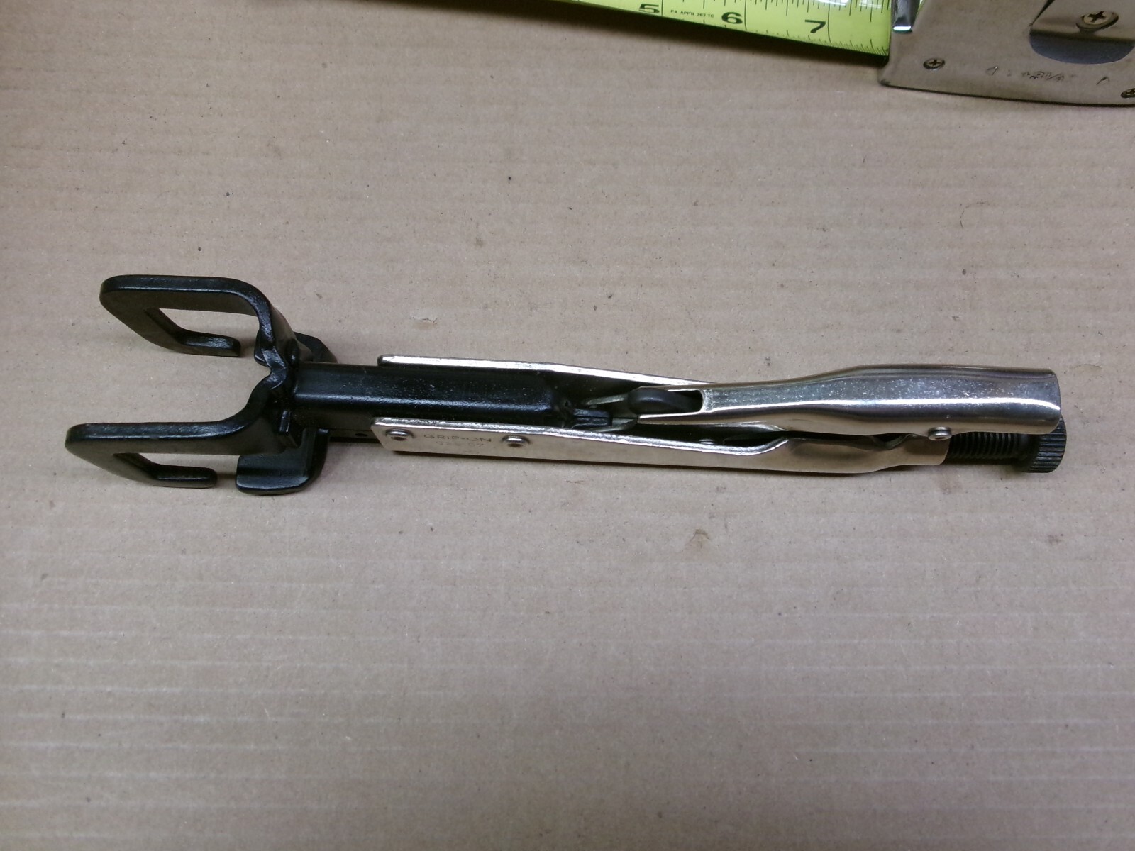 Grip-On 9″ Axial Locking Chrome Pliers No 92507