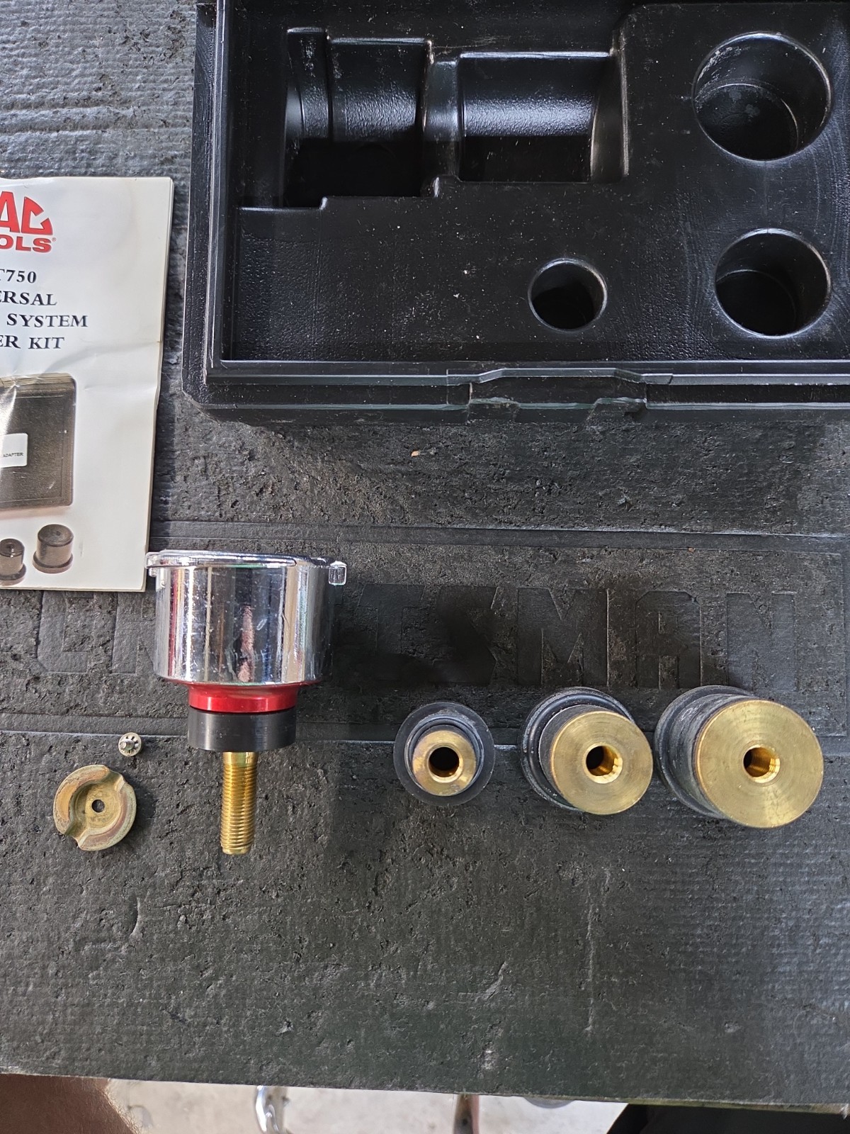 MAC Tools UCT750 SmartFit Universal Radiator Adapter Set with latching case EUC