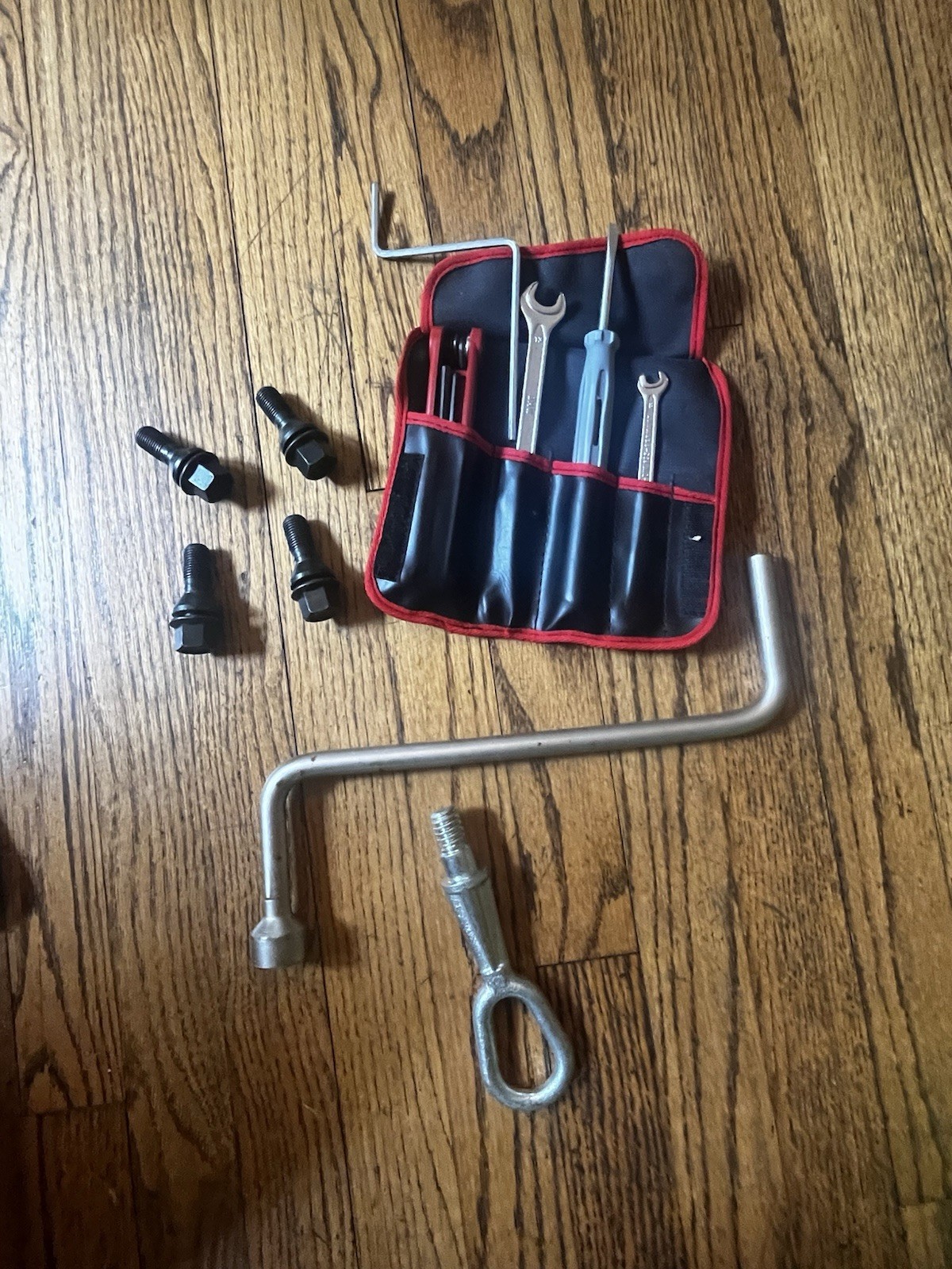 2002 BMW X5 3.0 Tool Kit, Lug Nuts (4), Tow Hook, Tire Iron (E53 2000-2006)
