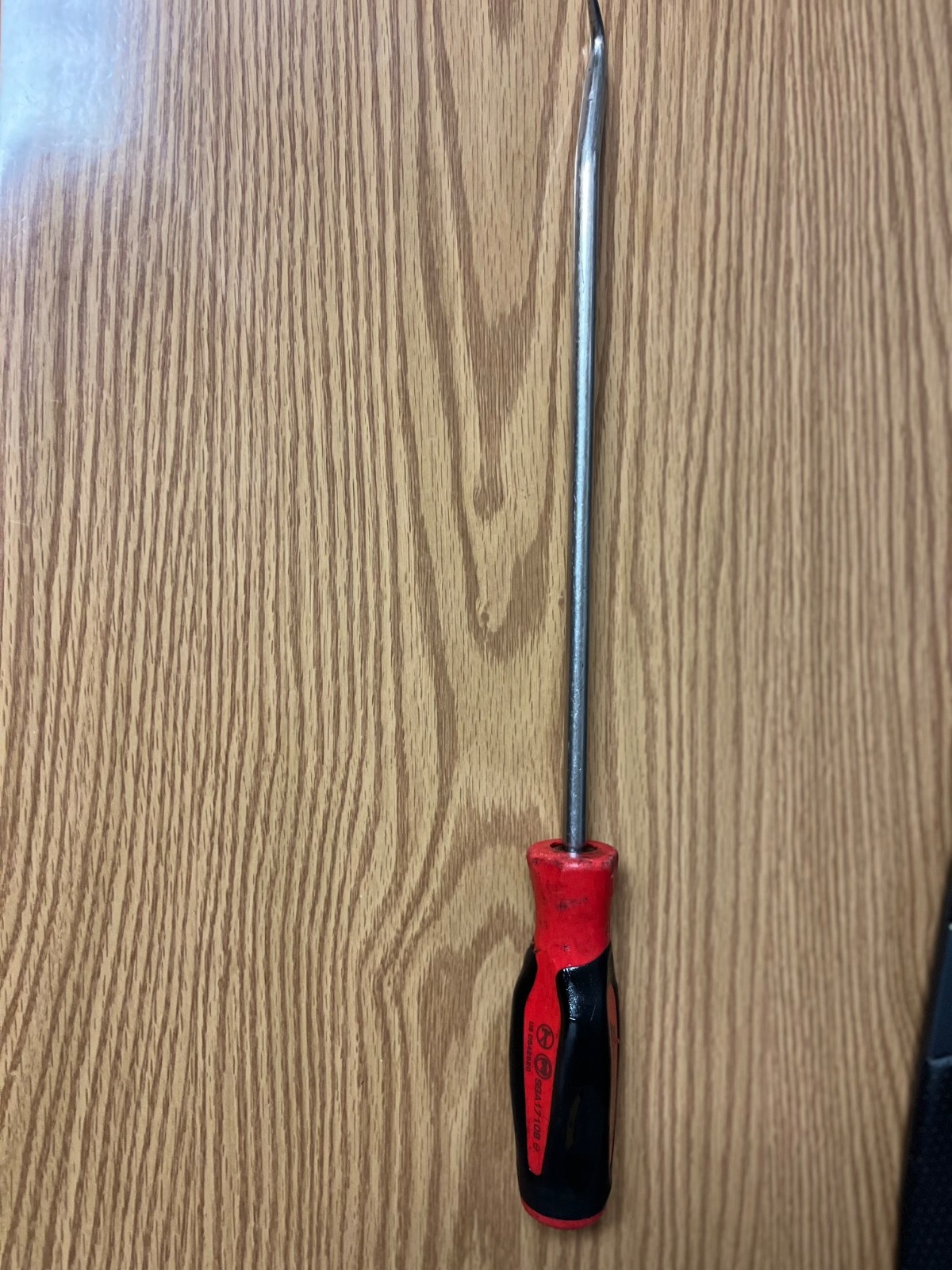 SNAP ON SGA1710B – RED/BLACK COMFORT GRIP HANDLE -16″ LONG – LOC#271