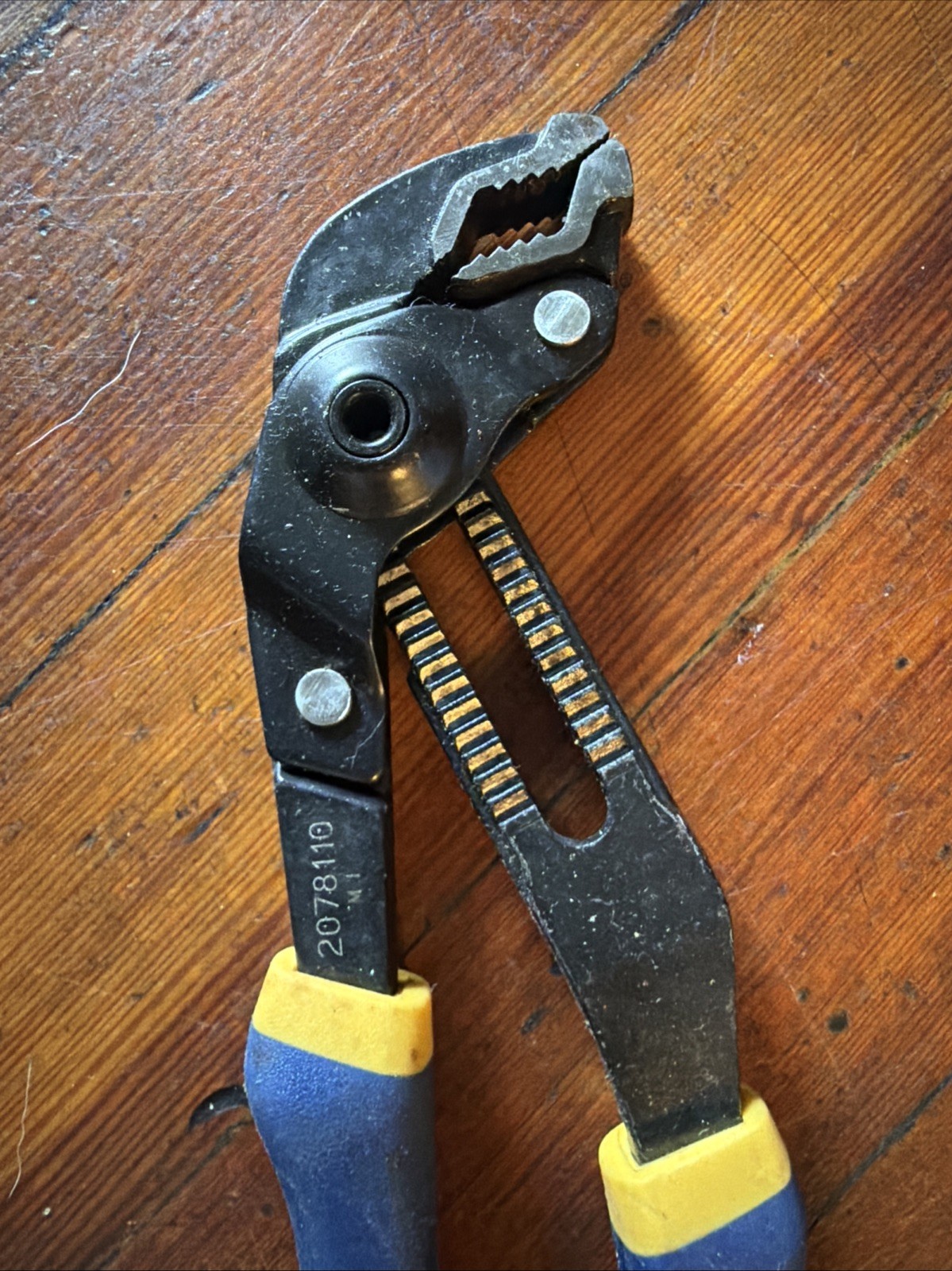 IRWIN Tools VISE-GRIP GrooveLock Pliers Set, 2-pack (8″, 10″), Blue/Yellow