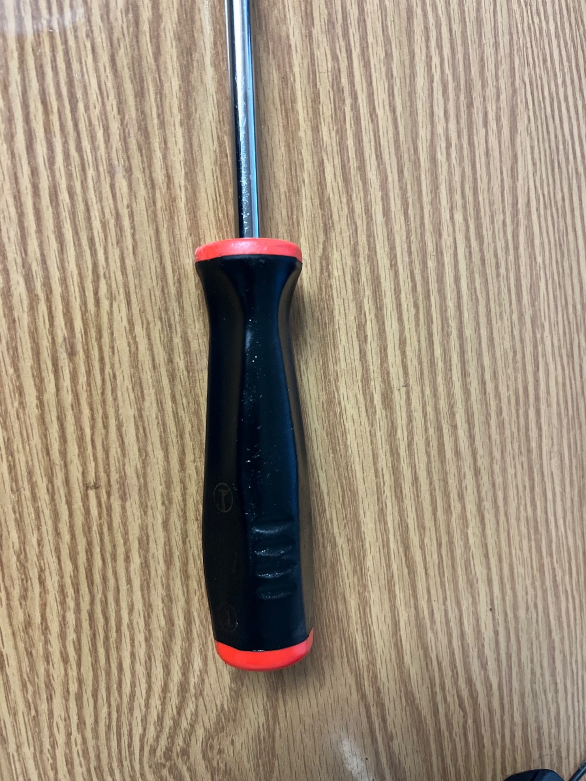 SNAP ON – SGA1711A – LONG HANDLE HOSE PICK WITH RED/BLACK CUSHION GRIP – LOC#194
