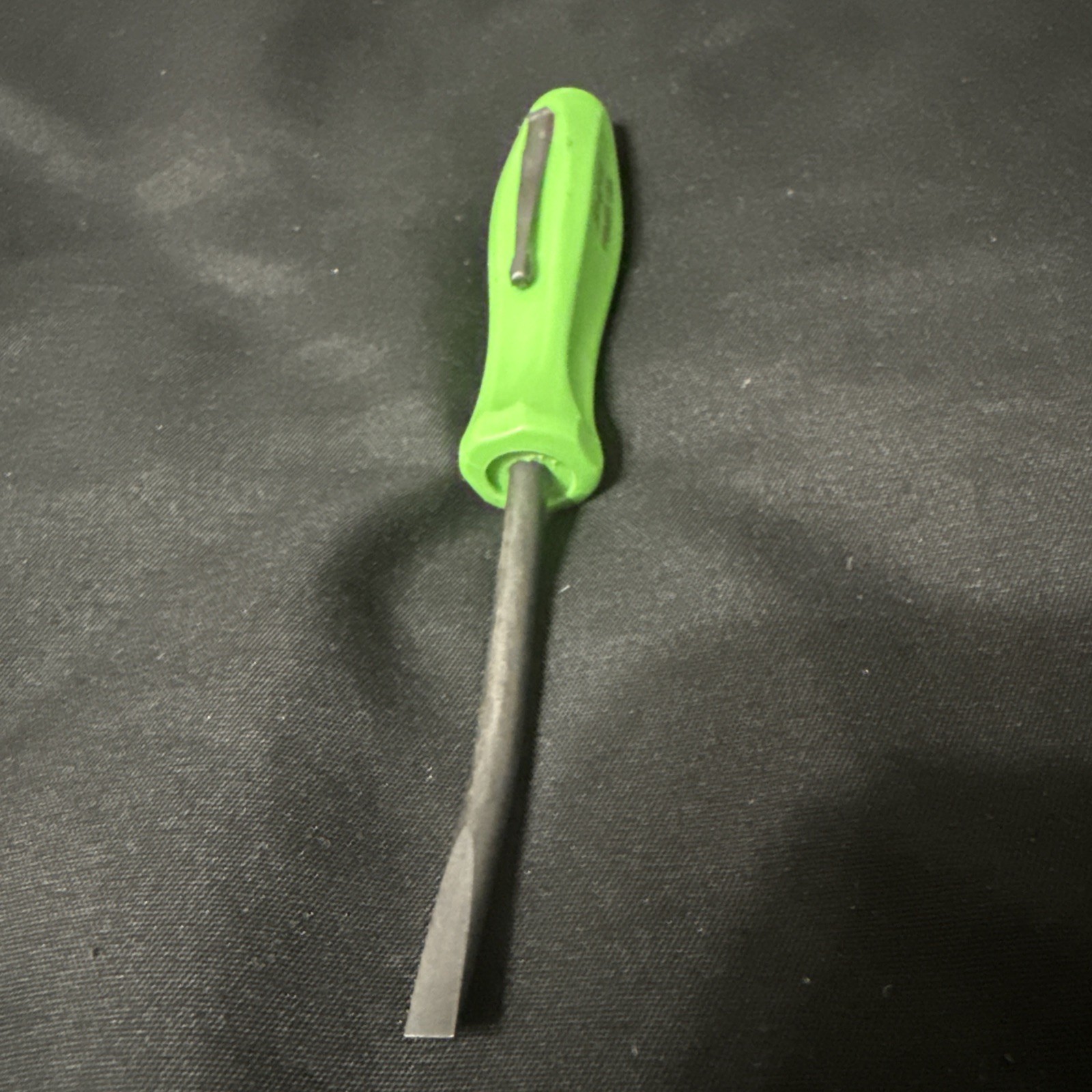 Snap-on Tools USA NEW GREEN 5″ Length Angle Tip Mini Pocket Prybar PBMB5