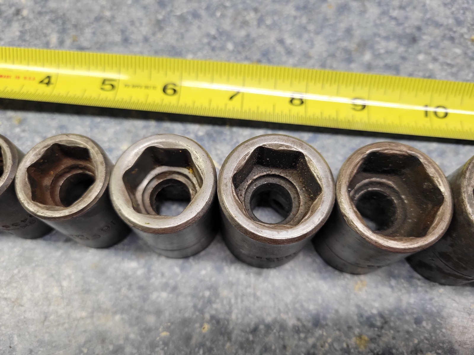 Craftsman USA 12-Piece 1/2″ Drive 6-Point Impact socket Set 3/8 – 1-1/16