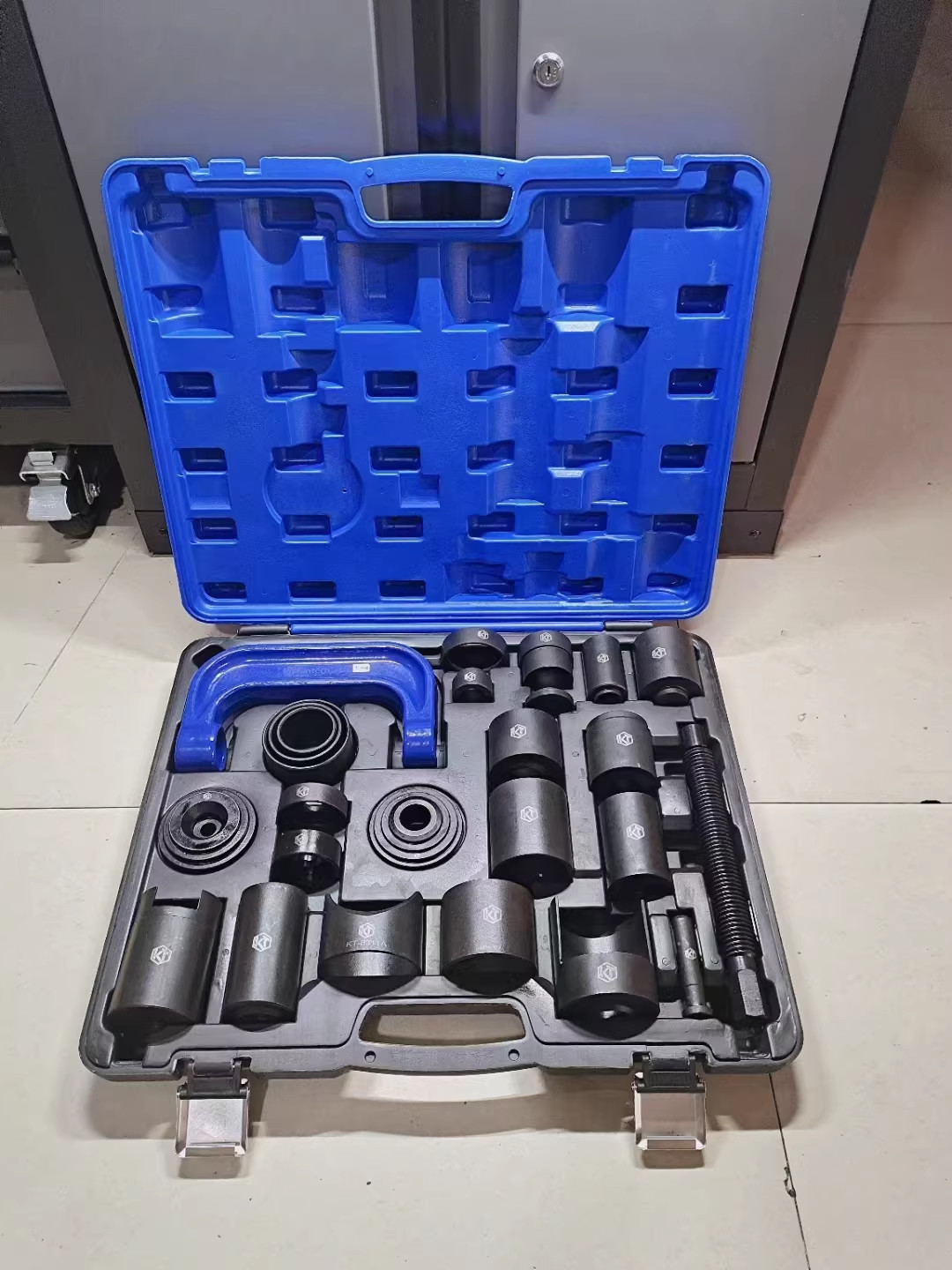 25x Press Ball Joint Installer & Removal Tool Kit,C-Press Ball Joint Master Set