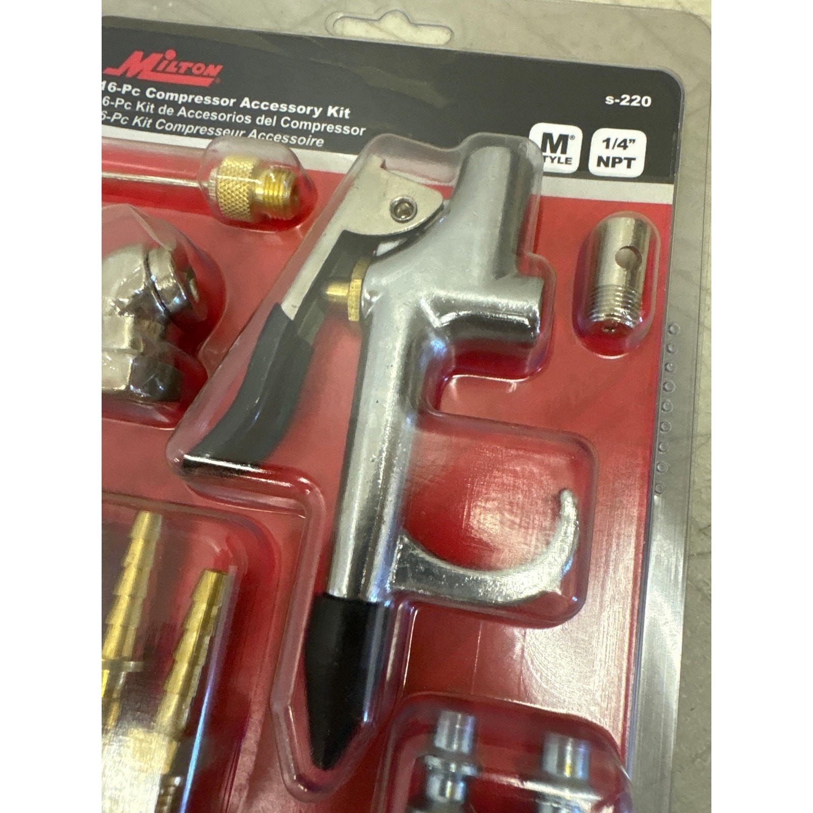 Milton Industries M Style 1/4″ NPT Compressor Starter Kit – 16 Piece, Air Tools