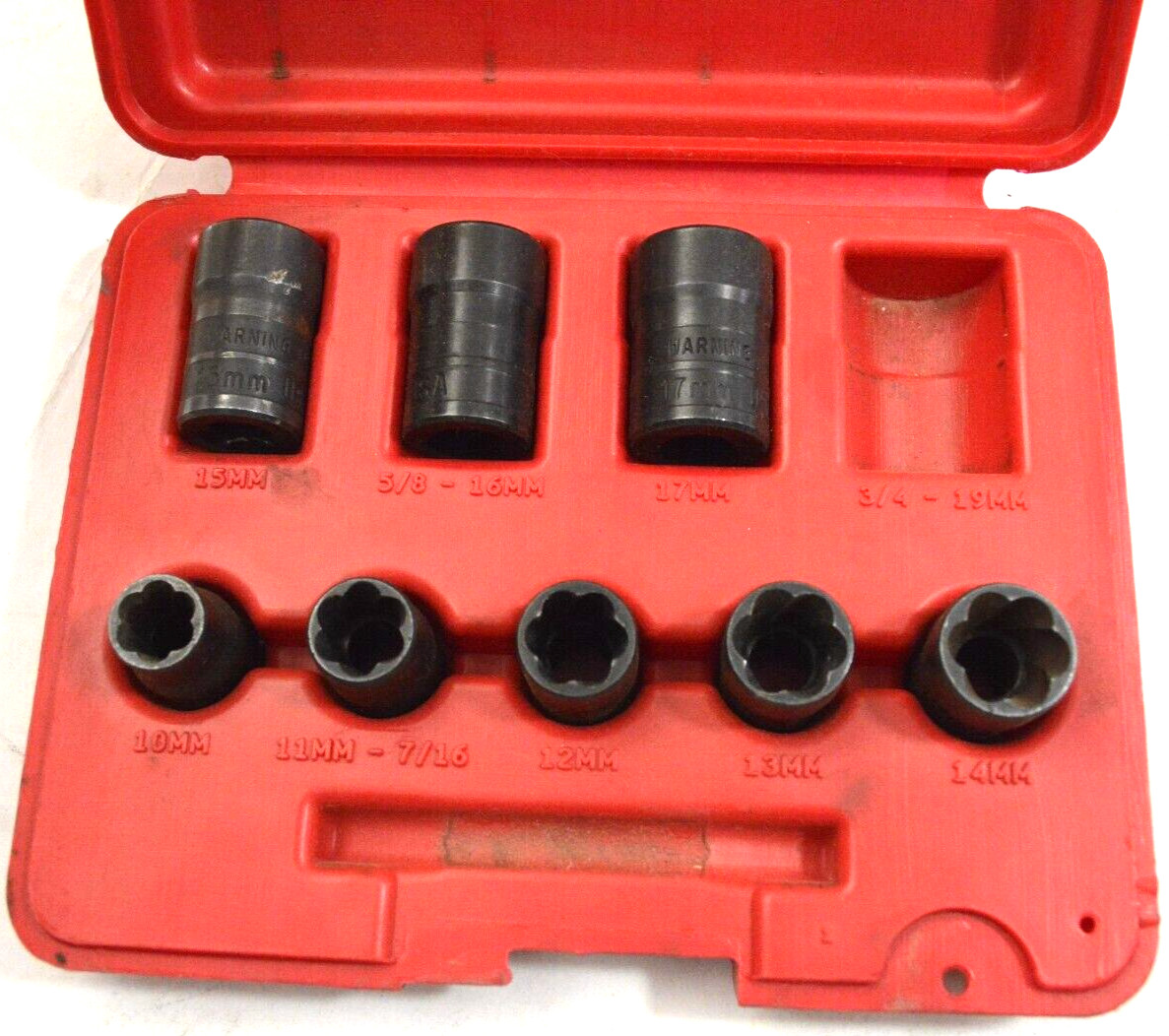 MATCO- 3/8in Drive Twist Socket Bolt Extractor Set, TSS9A