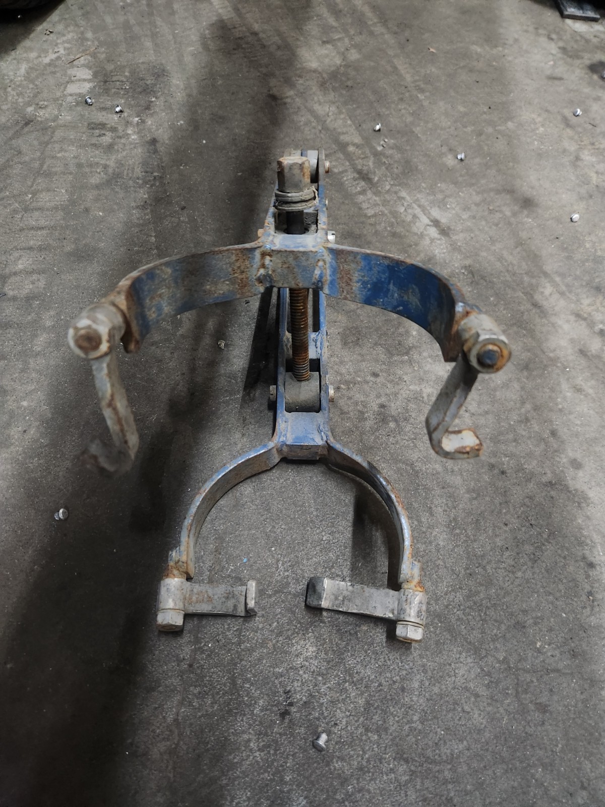 Toyota Coilspring Compressor Tool Dealership Service Tool Part # 09727-22030