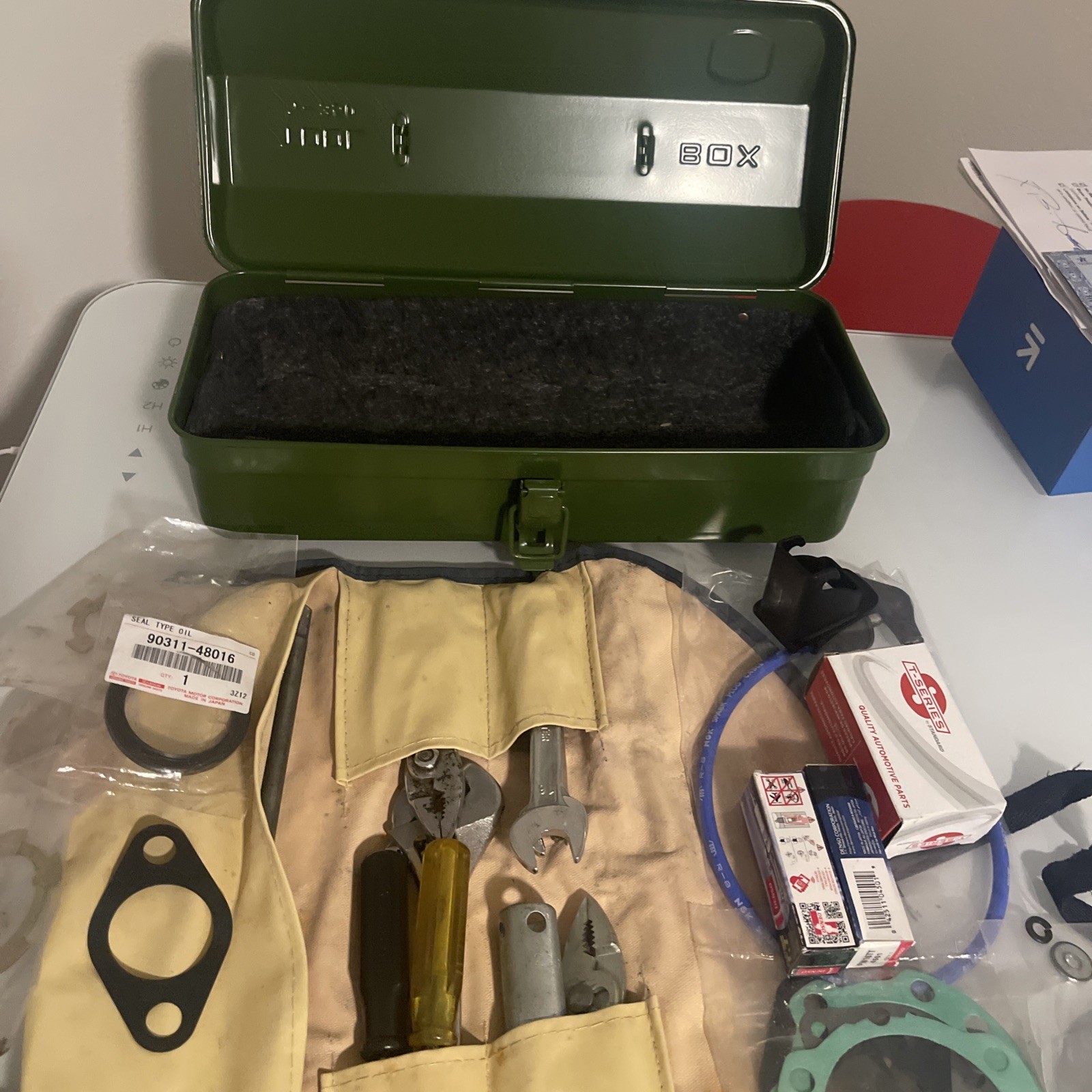 Toyota Tools With Tool Box