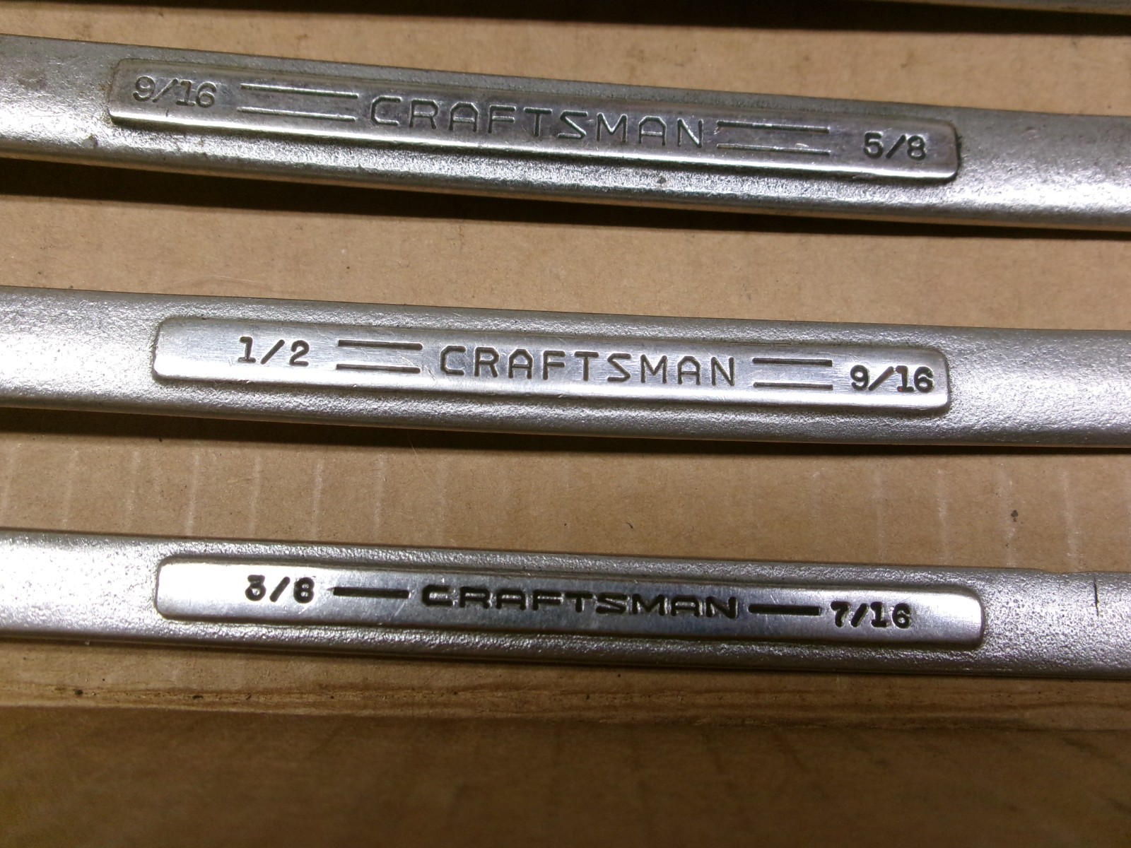 Craftsman USA 8-Piece Double Box End Slight Offset SAE Wrench Set 3/8 – 1-5/16″