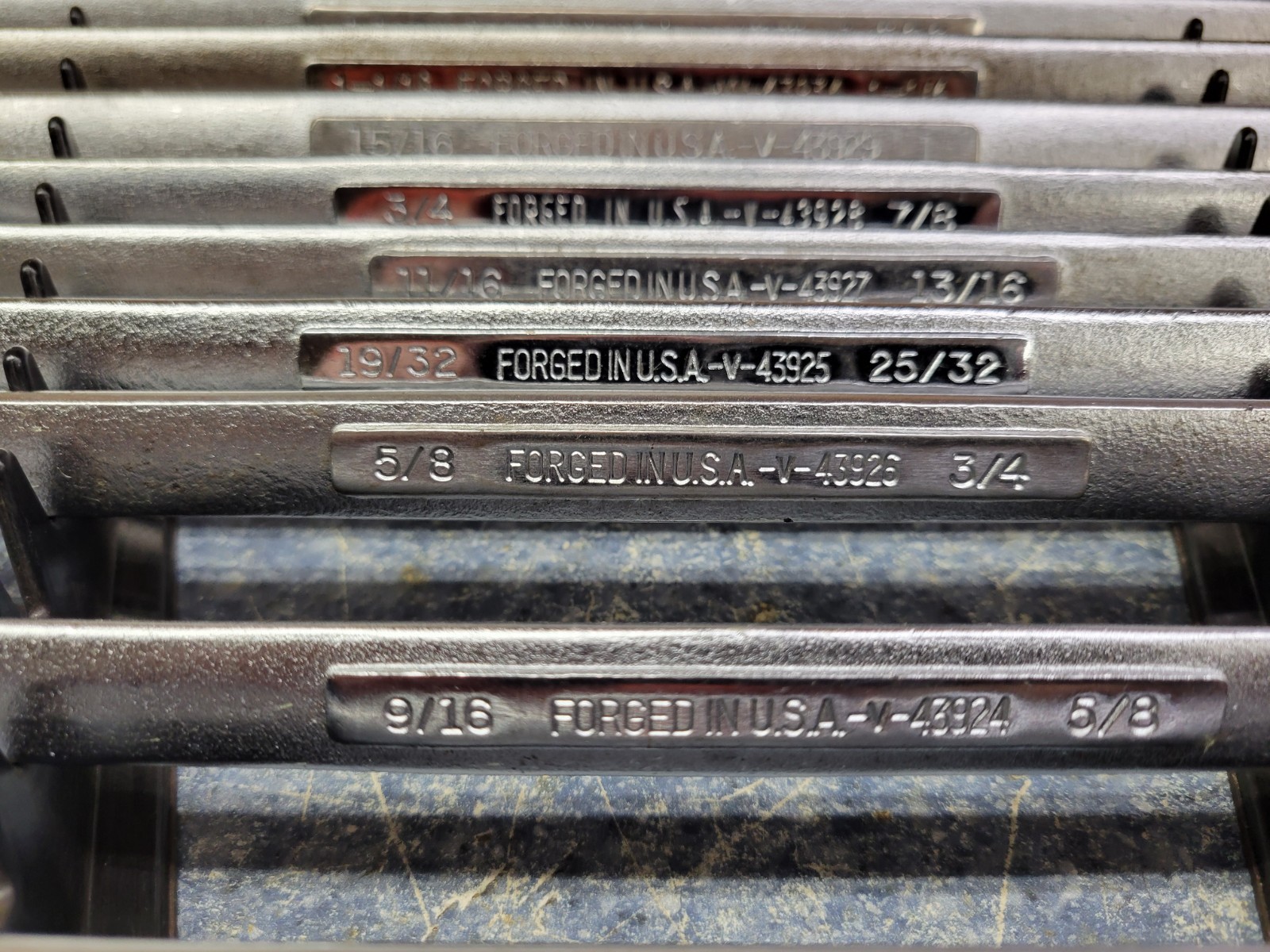 Craftsman USA 12-Piece SAE Double Box End Wrench Set 1/4″ – 1-5/16″