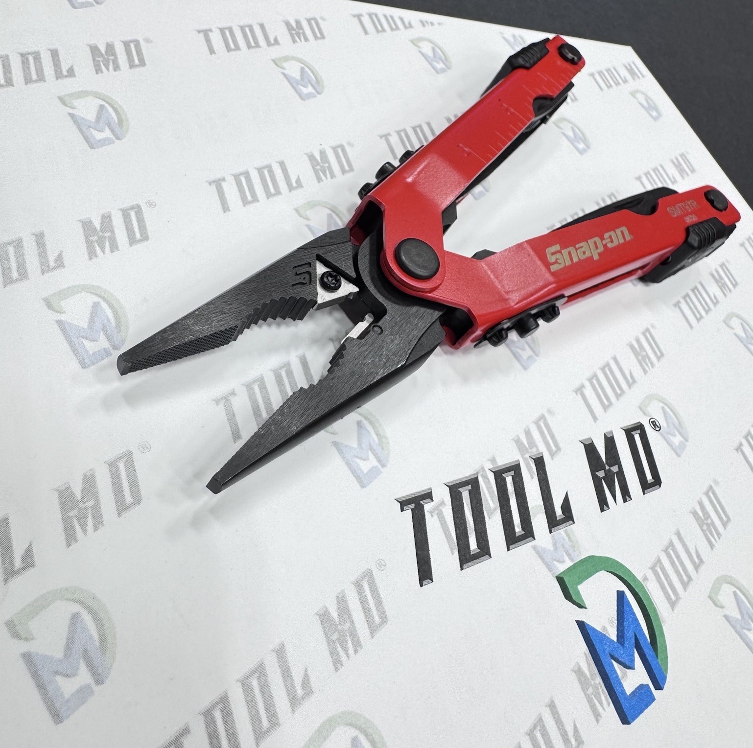 Snap-on Tools USA NEW Multi-Tool With Sheath RED SMT97R