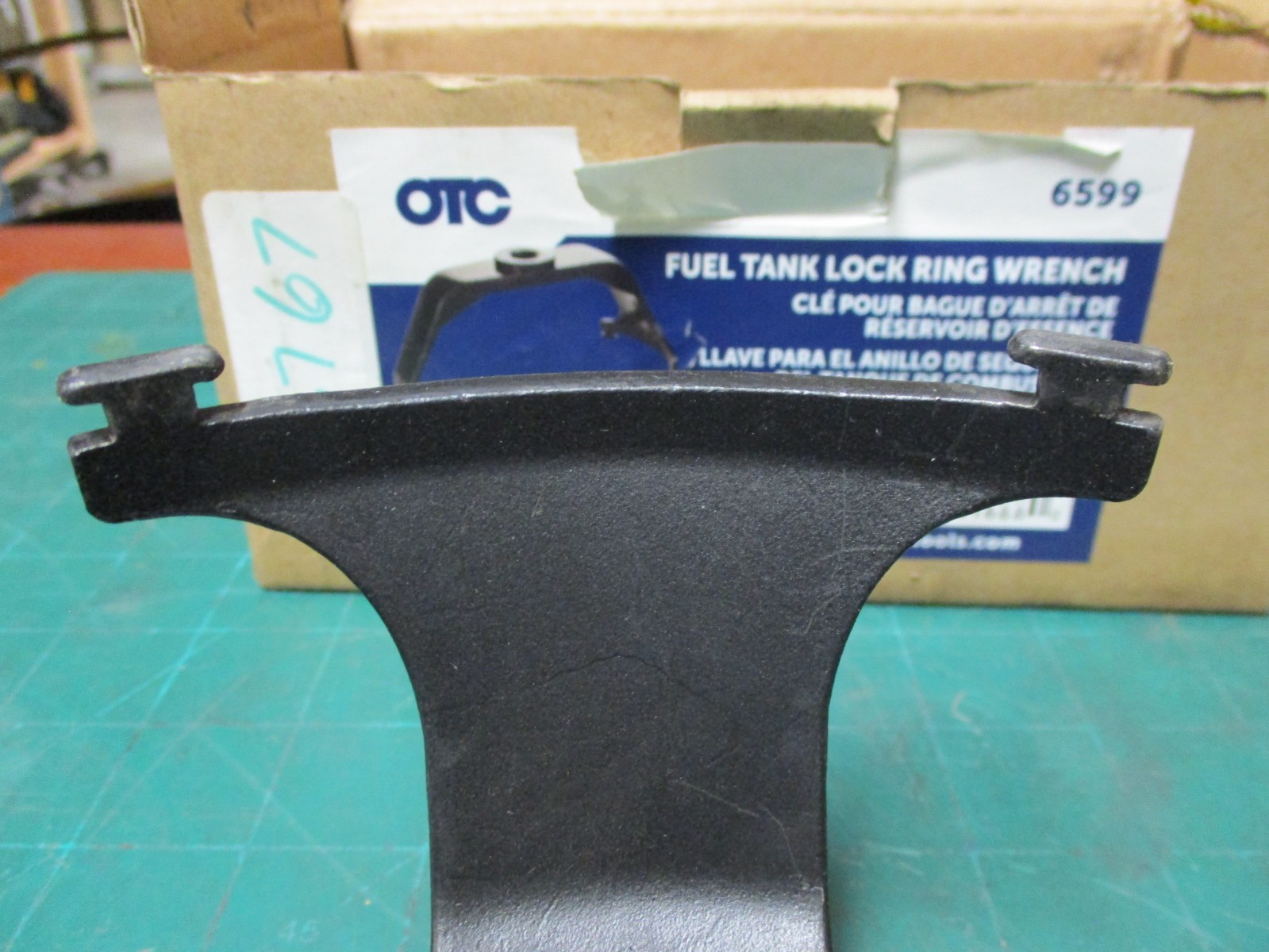 AUTOMOTIVE TOOLS * OTC * FUEL TANK LOCKING RING WRENCH * 6599