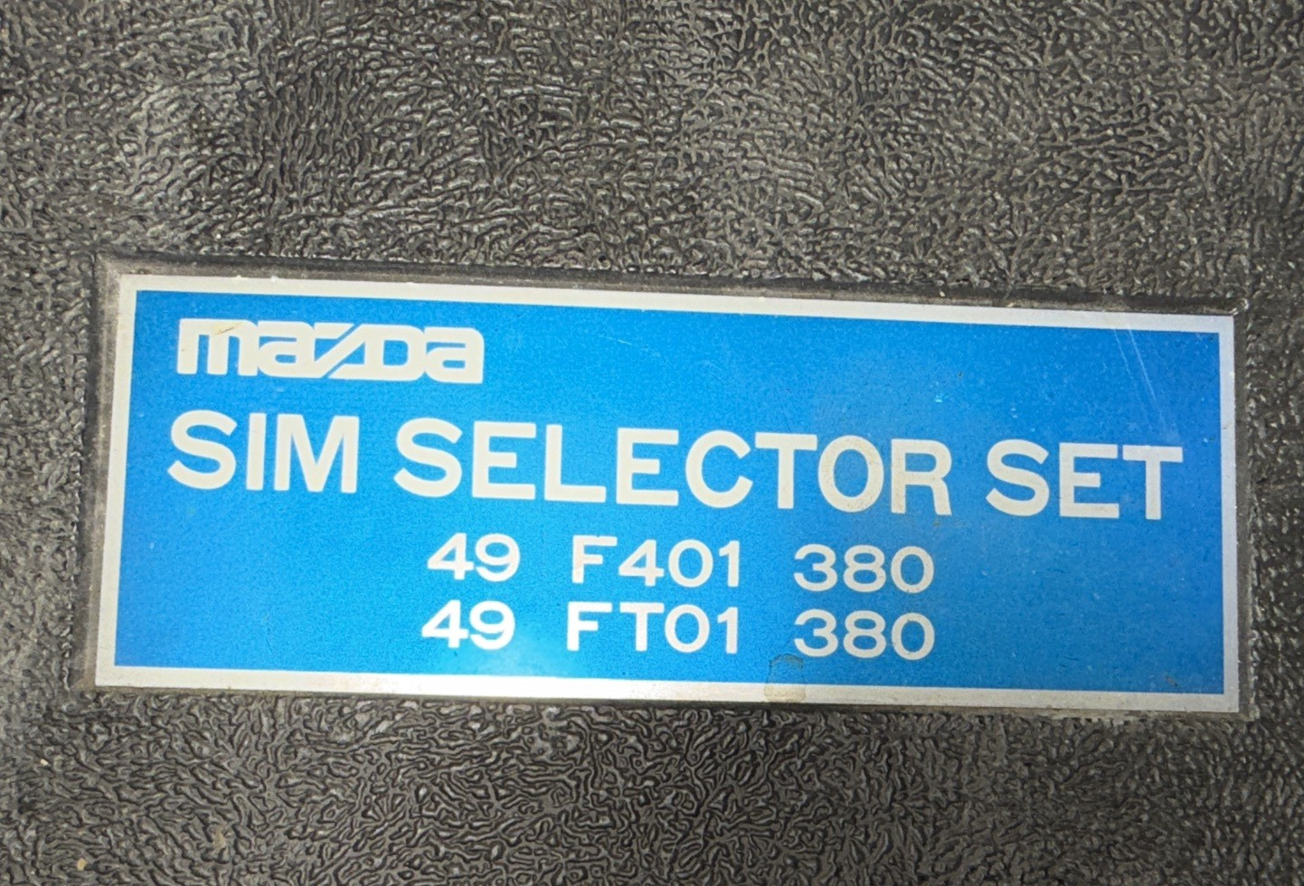 Genuine Mazda Parts – Dealership – Sim Selector Set 49F401380 49FT01380