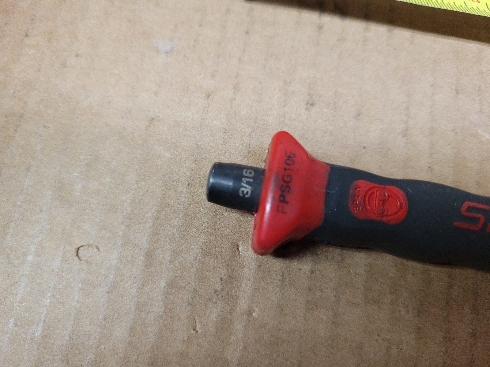 Snap On 3/16″ Pin Punch With Red / Black Comfort Handle Grip No PPSG106