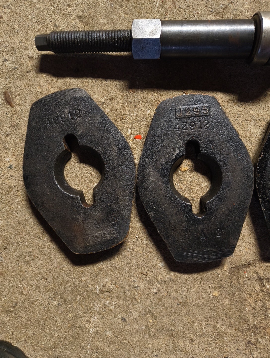 OTC COIL SPRING COMPRESSOR TOOL – automotive SPECIAL TOOL