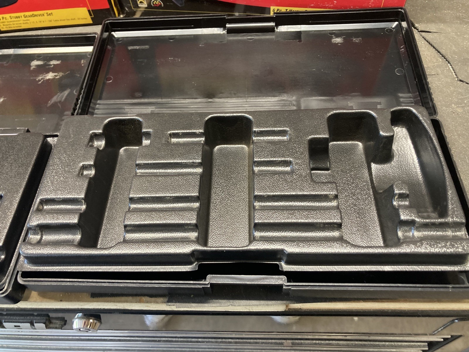 GearDriver Empty trays 6pc T-Handle Set #8906 15pc Stubby Set #8915 Gearwrench