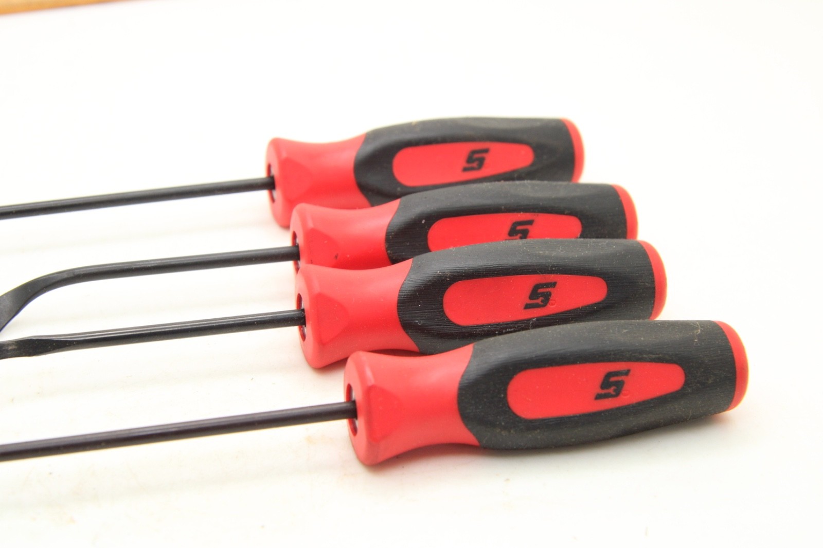 Snap-on Tools SGSR104AR 4 Piece Seal Removal Set Red/Black Soft Grip USA