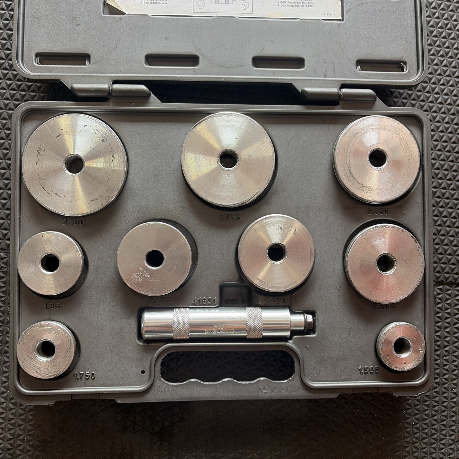 Used KD Tools 41630 Bearing Race & Seal Kit