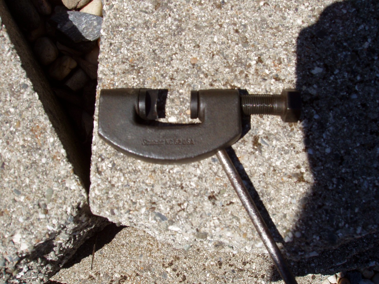 SNAP ON TOOL NC52 NUT SPLITTER BREAKER HAND TOOL USA + STEADY HANDLE DECENT COND