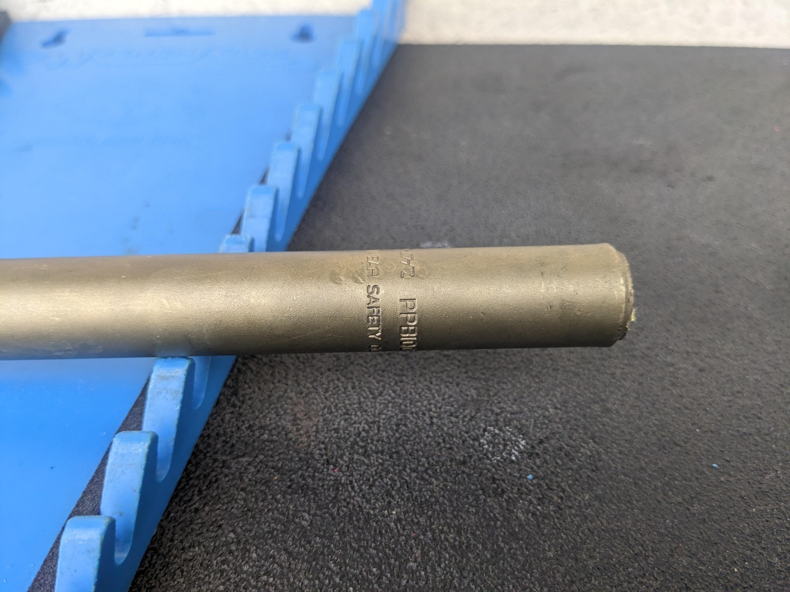 #bp471 Snap-on Tools USA 10″ Length BRONZE 3/4″ Round Punch PPB1002A