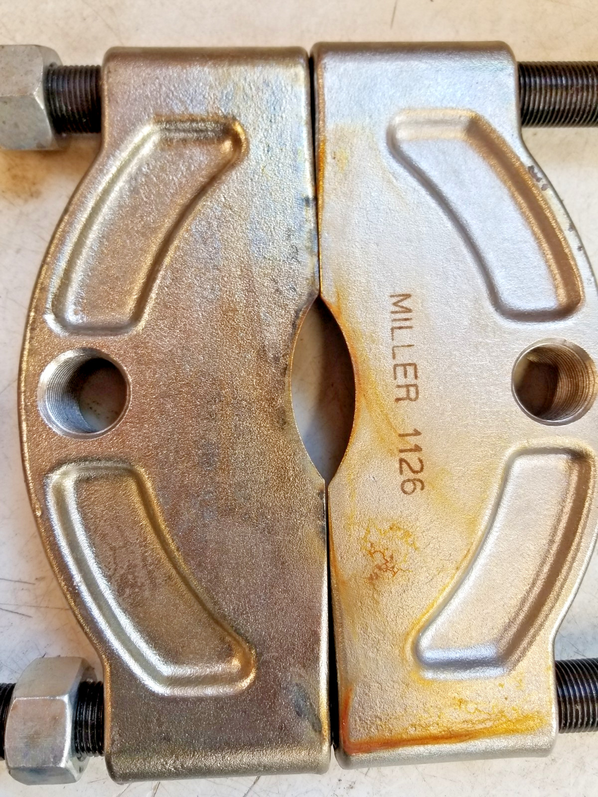 * OTC / Miller Tool 1126 Bearing Splitter / Separator 5/8″ t o 8″ (NEAR NEW)