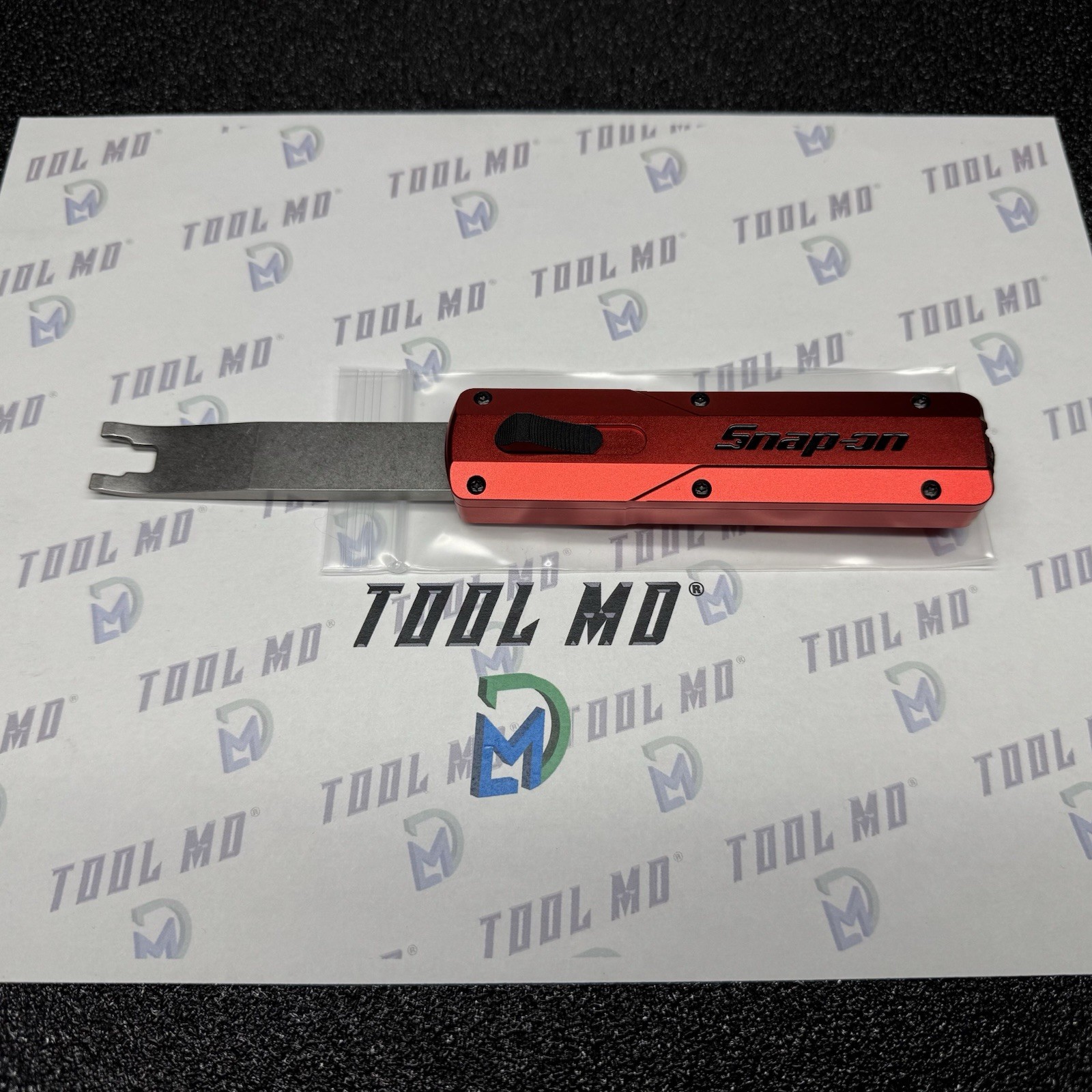 Snap-on Tools NEW RED “OTF” Out The Front Retractable Clip Removal Tool PBFT50R