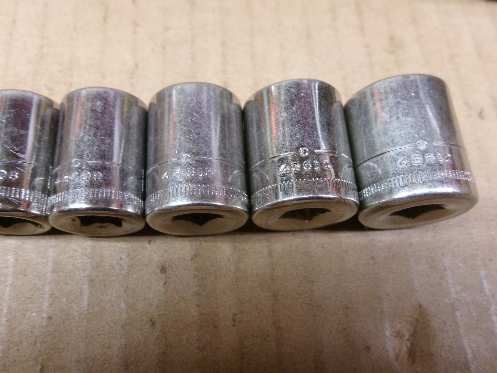 Craftsman USA 12-Piece 1/4″ Drive 6-Point Metric Socket Set 4-14 MM G Series