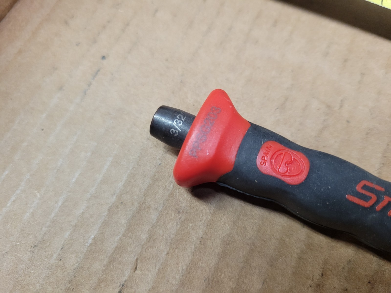 Snap On 3/32″ Starter Punch With Red / Black Comfort Handle Grip No PPSG203