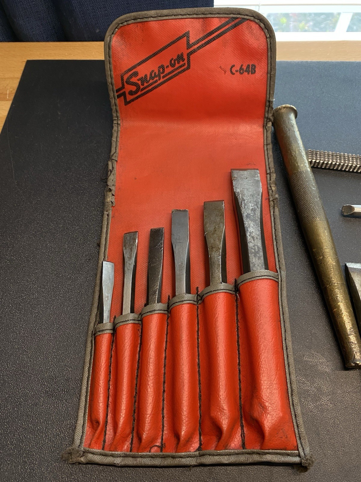 SNAP ON 24PC CHISEL, PUNCH Set Lot C-64b Pouch READ