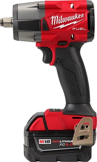 Milwaukee 2962-22R M18 FUEL 1/2 ” Mid-Torque Impact Wrench Kit + FREE Hex Driver