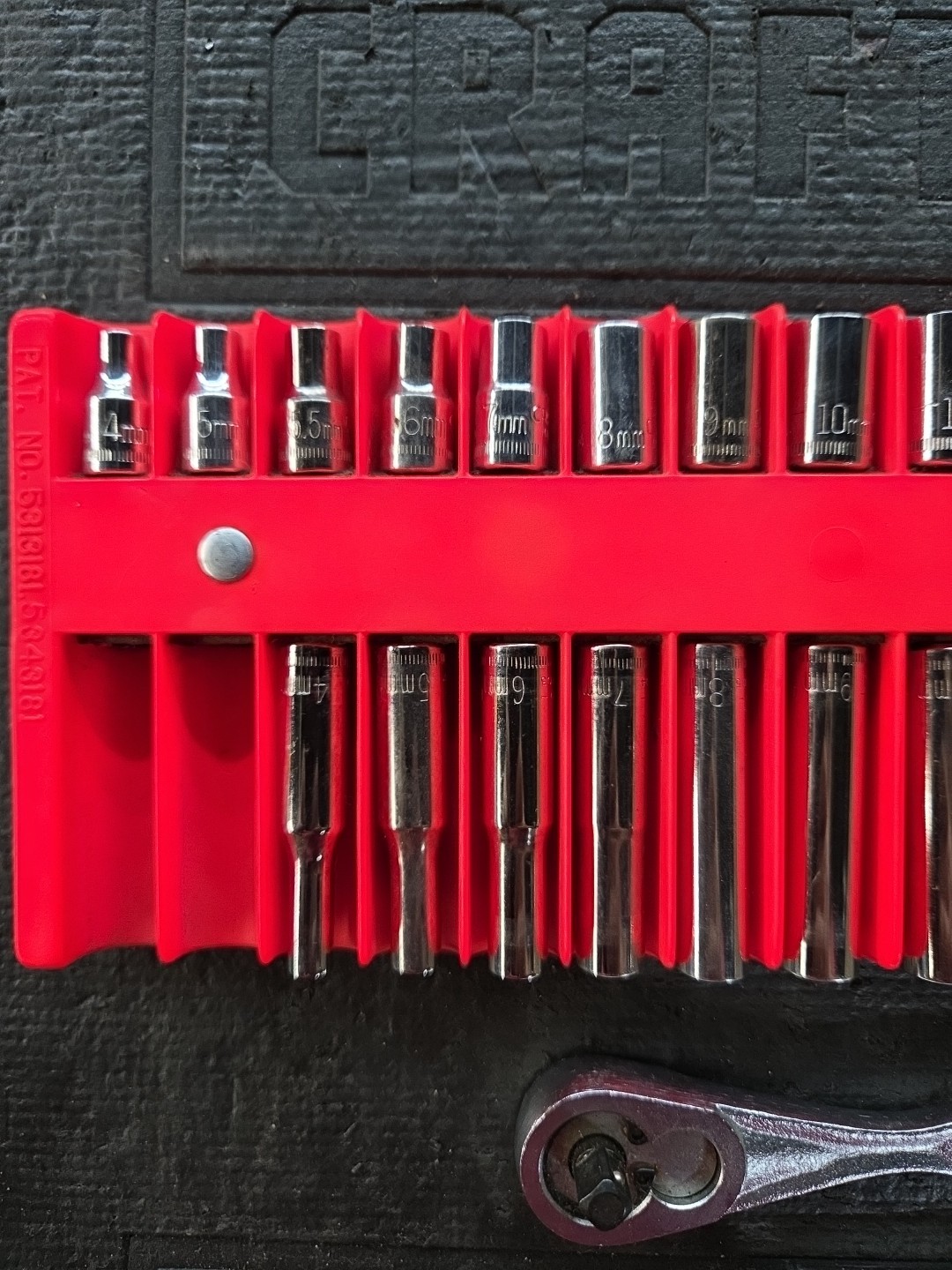 Craftsman USA 27-Piece 1/4″ Drive 6-Point Metric Deep Shallow Socket Set w/ Tray