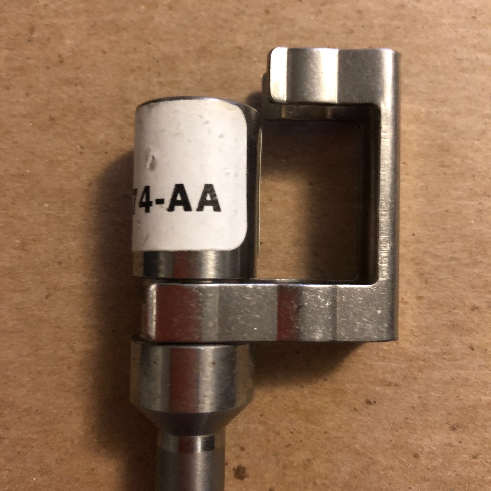 USA!!! NOS FORD Genuine OEM F3TA-9J274-AA Fuel Pump Cross-Flow Check Valves (x2)