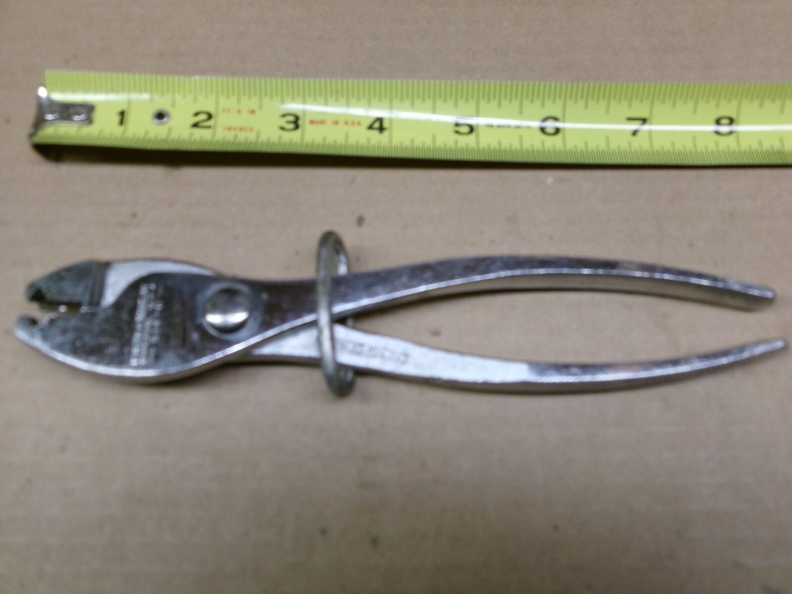 Klein USA 7-1/2″ Hose Clamp Pliers with Chain Link Lock No 514-6