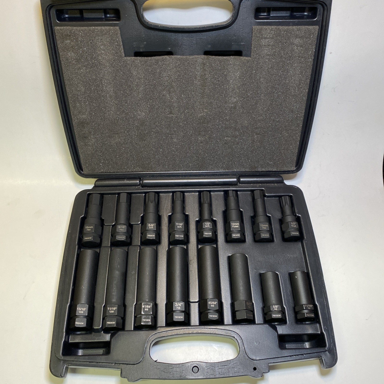 Cornwell Tools HR75510 – 16 Piece Master Locking Wheel Lug Remover Set