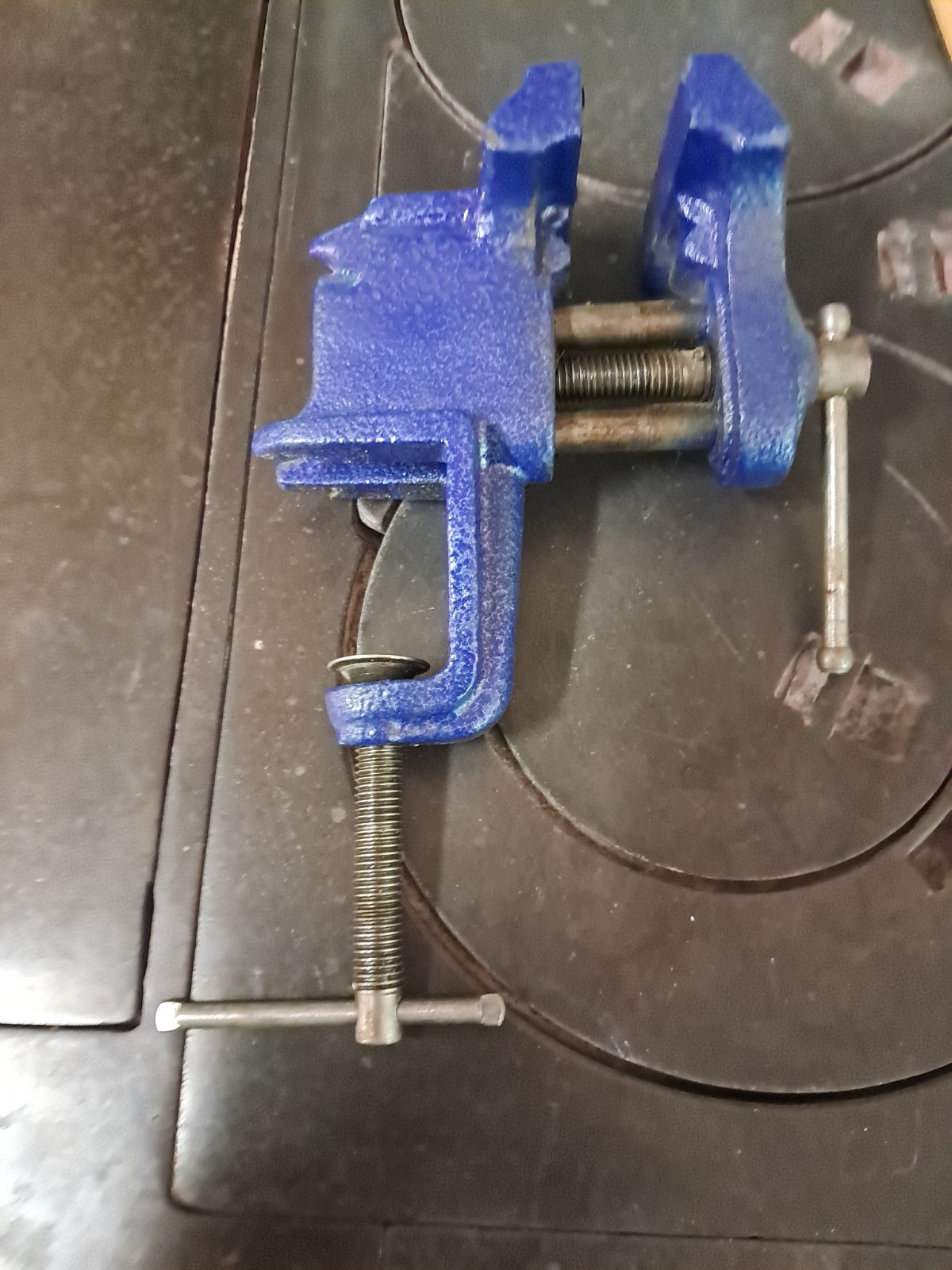 Wilton 150 Clamp-On Bench Vise, 3in Jaw Width 2.5 Jaw Opening