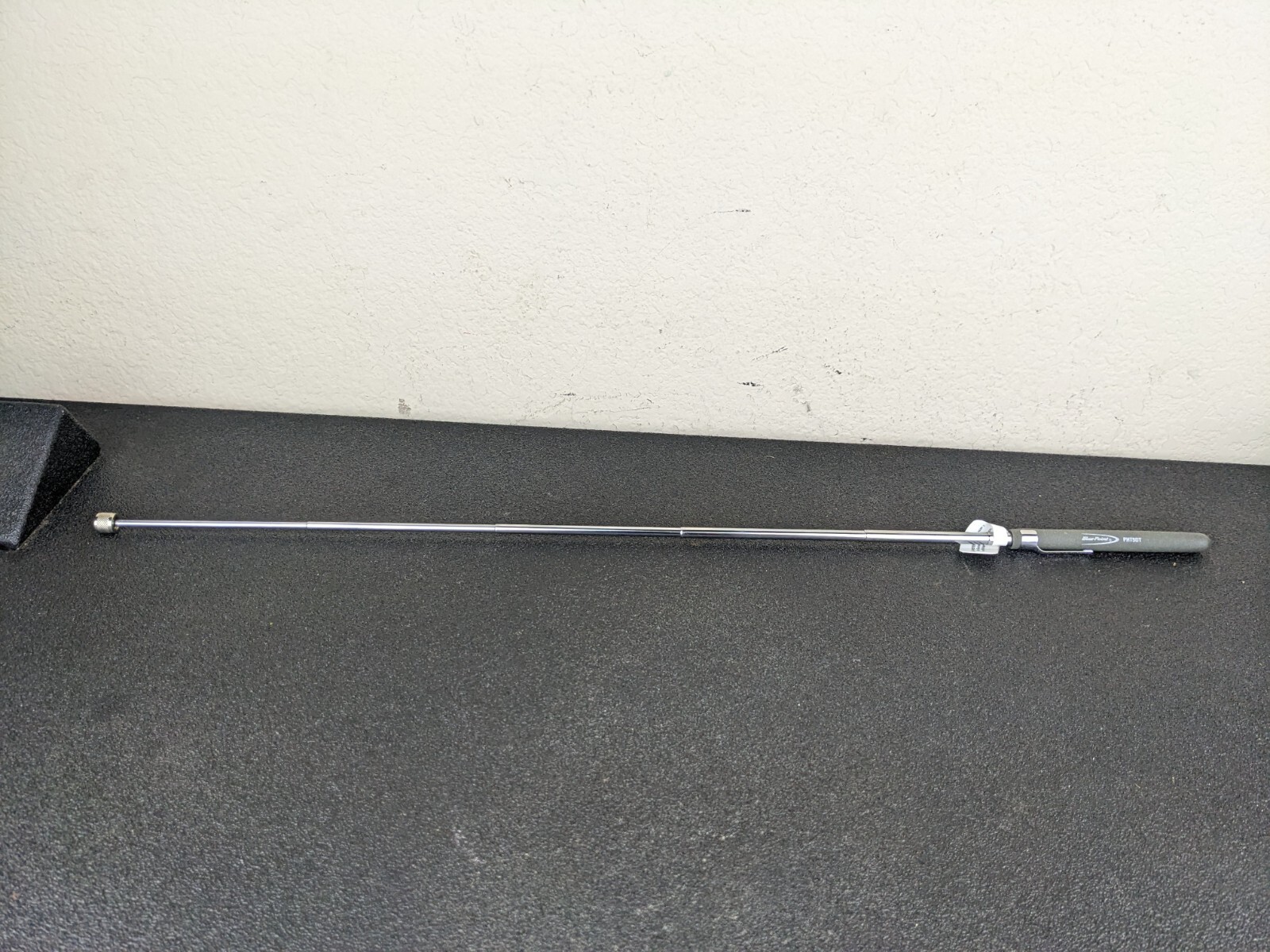 #bi672 BLUE POINT MAGNETIC PICK UP PHT5DT *TITANIUM* Gray TELESCOPING TO 25.5″