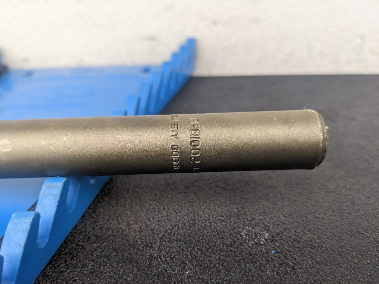 #bp471 Snap-on Tools USA 10″ Length BRONZE 3/4″ Round Punch PPB1002A