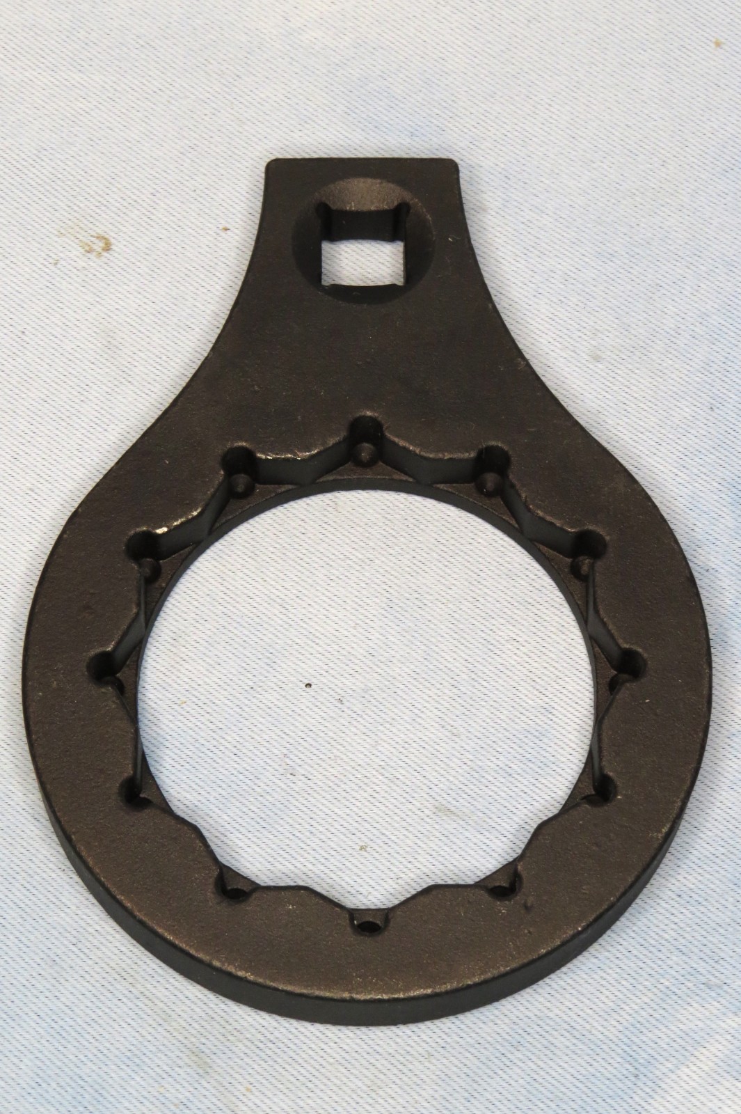 BMW Rear Drive Axle Flange Nut Tool Wrench