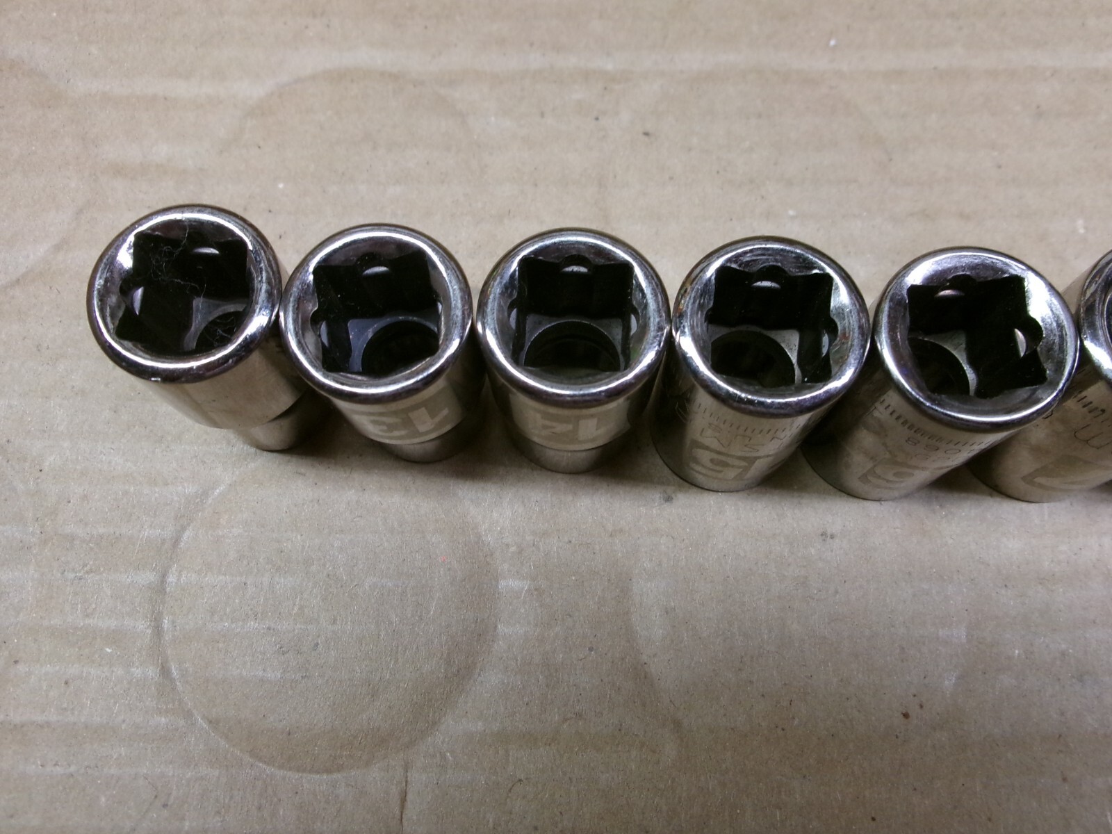 Craftsman USA 9 Piece 1/2″ Drive Metric 12-Point Easy Read Socket Set / Lot