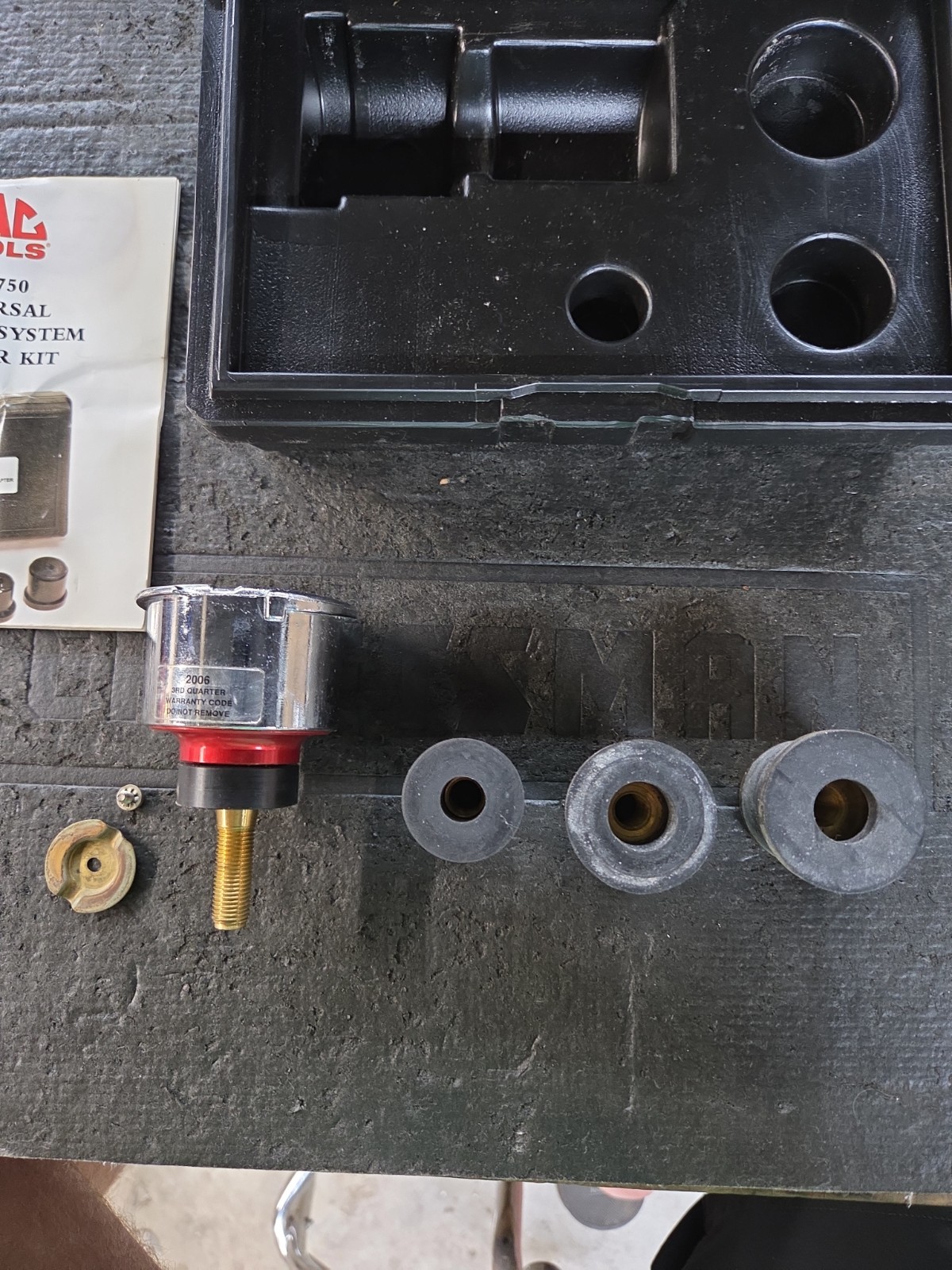 MAC Tools UCT750 SmartFit Universal Radiator Adapter Set with latching case EUC