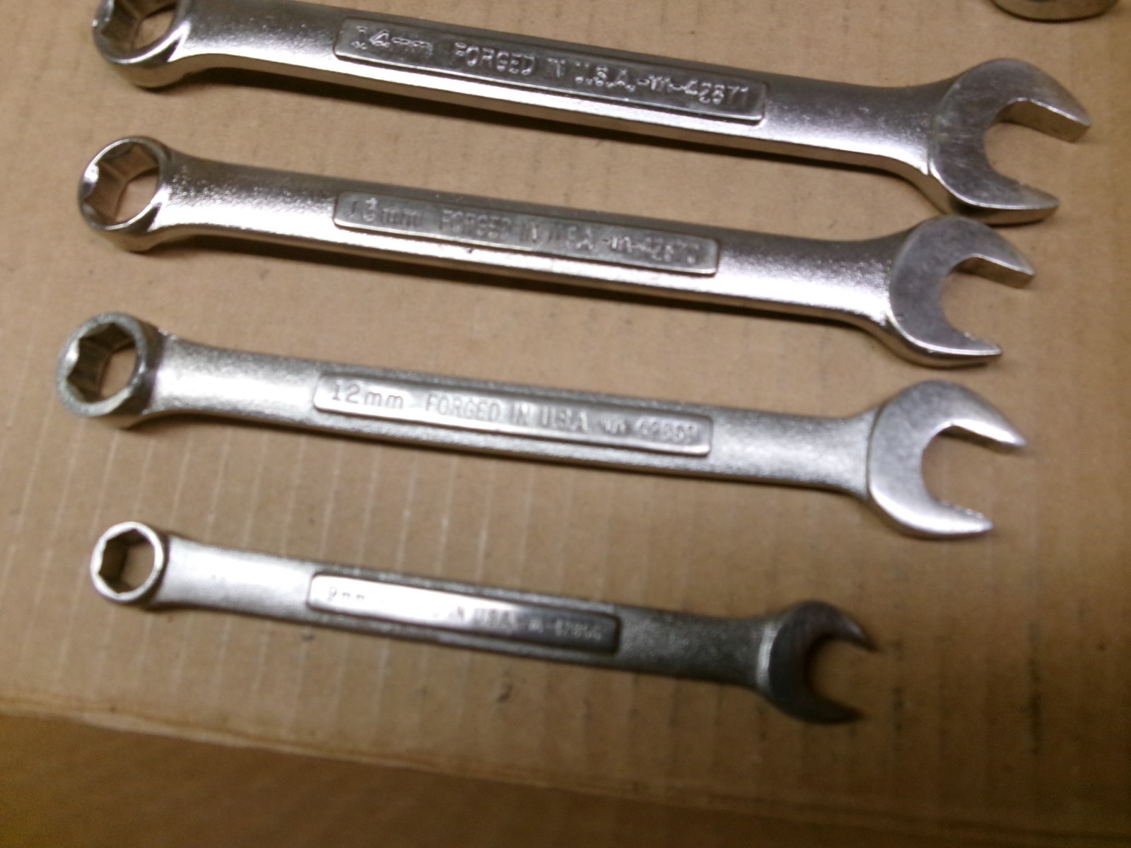 Craftsman 12-Piece 6-Point Metric Combination Wrench Set / Lot