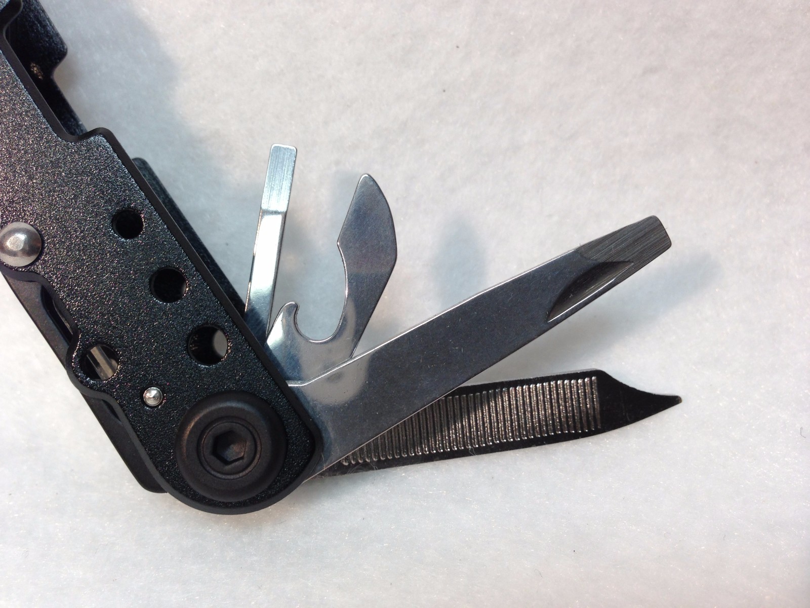 New 13 In 1 Pocket Sized Multi-tool MULTI FUCTION TOOL PLIERS
