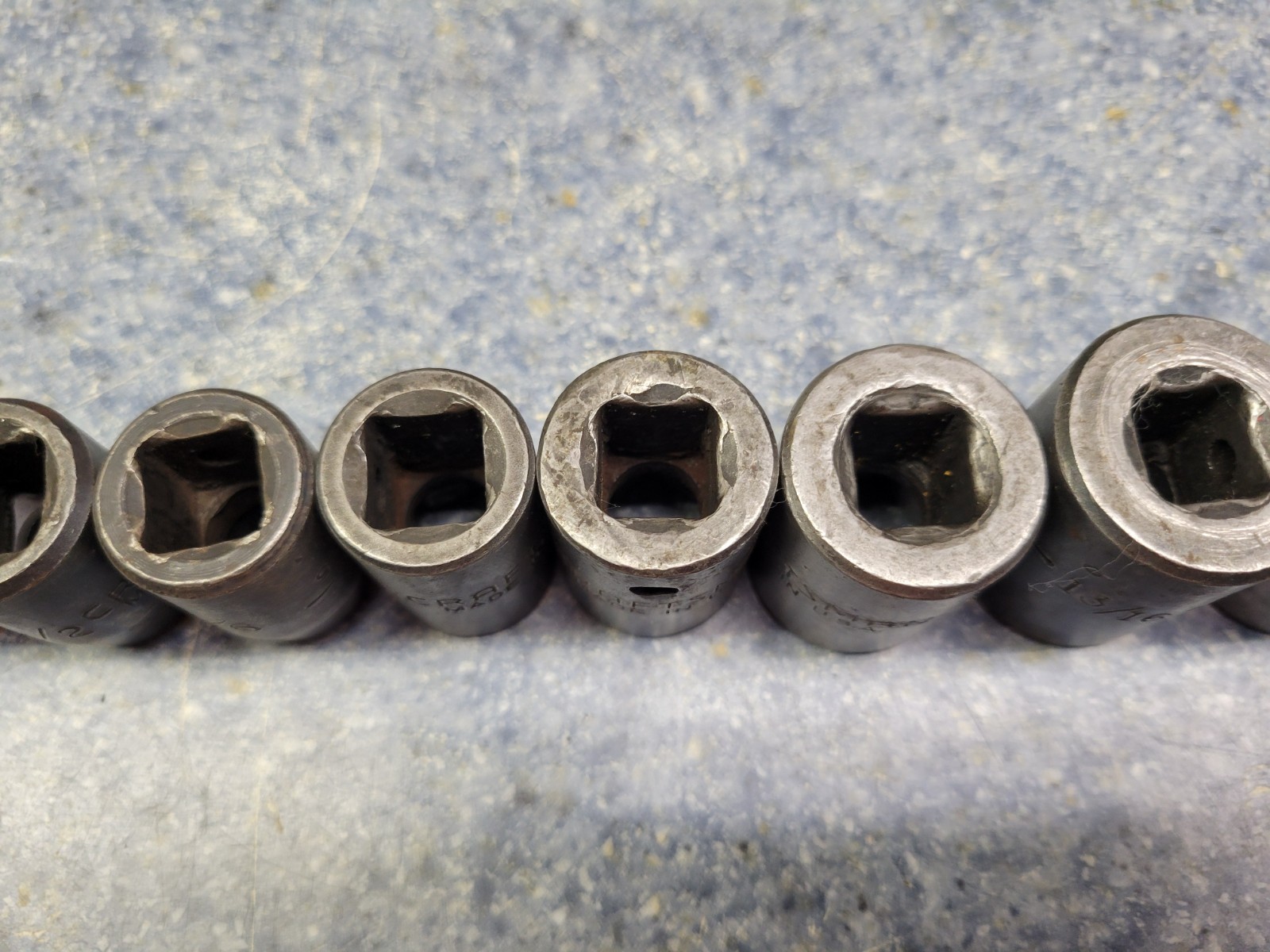 Craftsman USA 12-Piece 1/2″ Drive 6-Point Impact socket Set 3/8 – 1-1/16