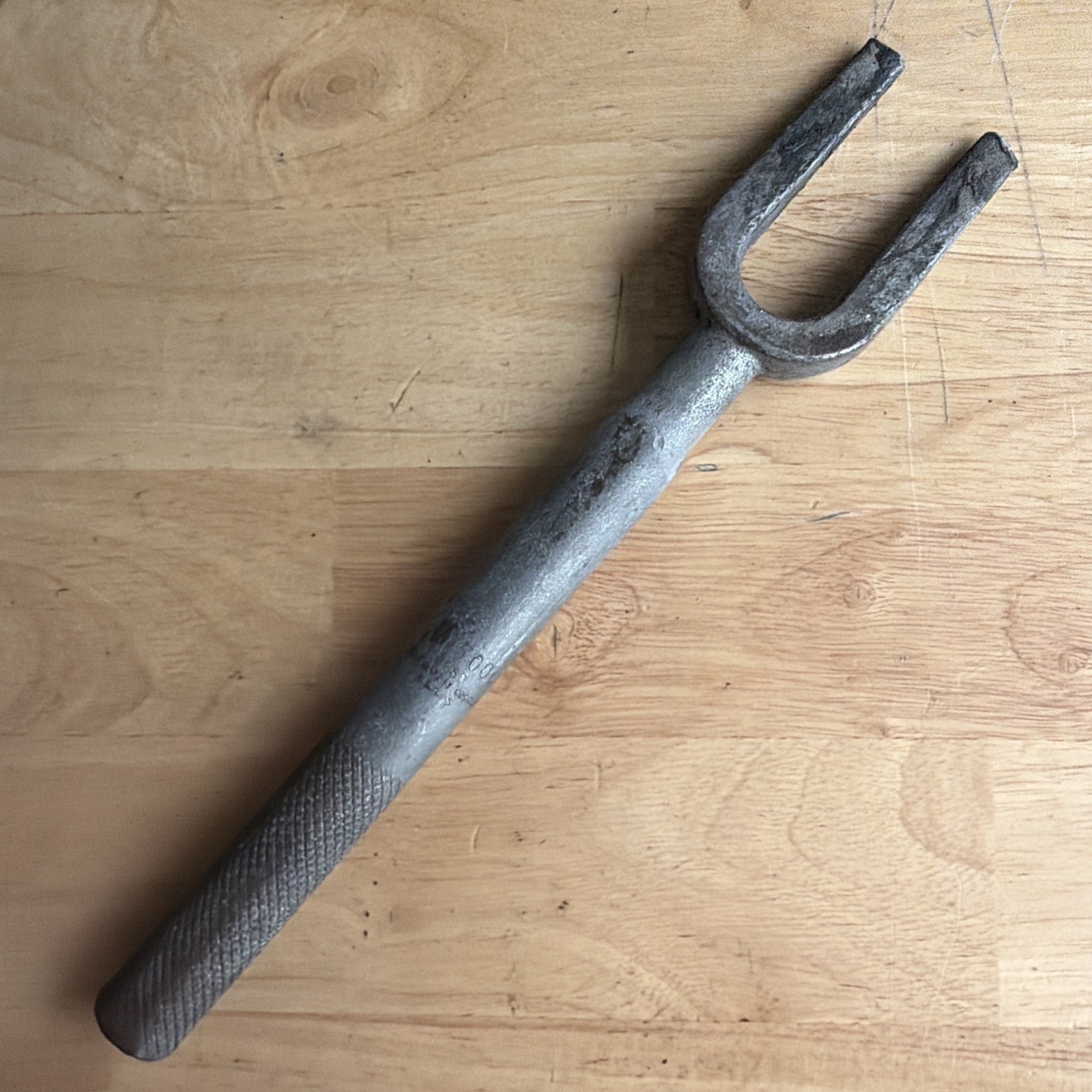 KD Tools 11.5″ Long Pickle Fork Ball Joint Separator Knurled 2287 Made in USA