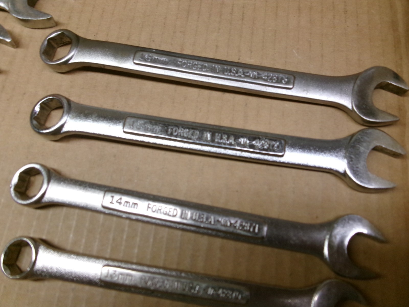 Craftsman 12-Piece 6-Point Metric Combination Wrench Set / Lot