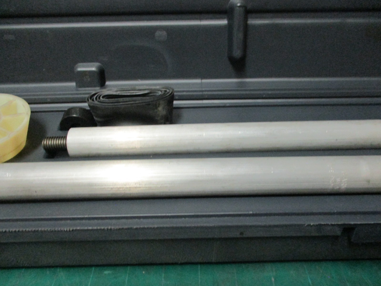 AUTOMOTIVE TOOLS * CAMSHAFT BEARING INSTALLER * LISLE * 18000